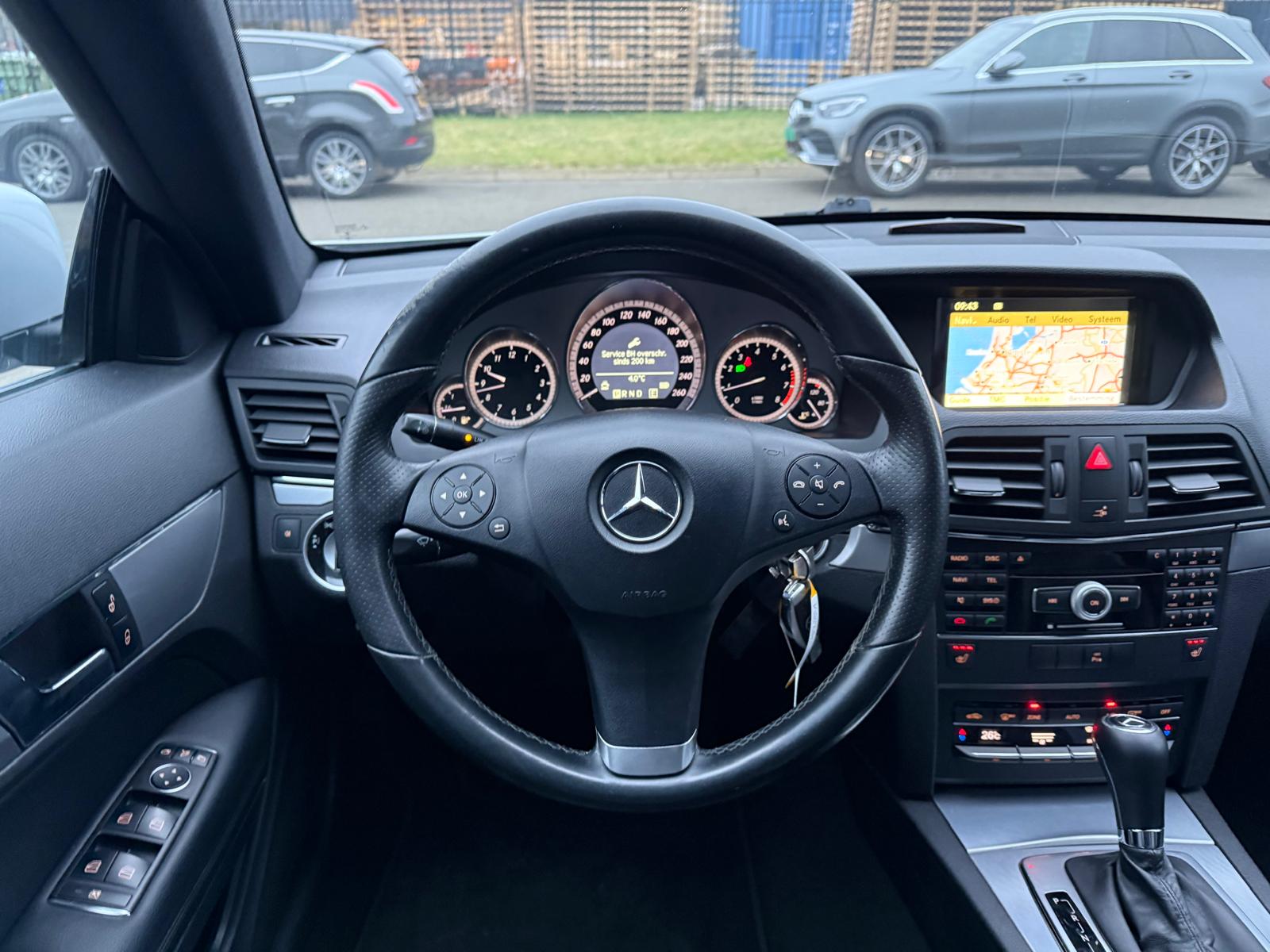 Foto van Mercedes-Benz E 200 Cgi