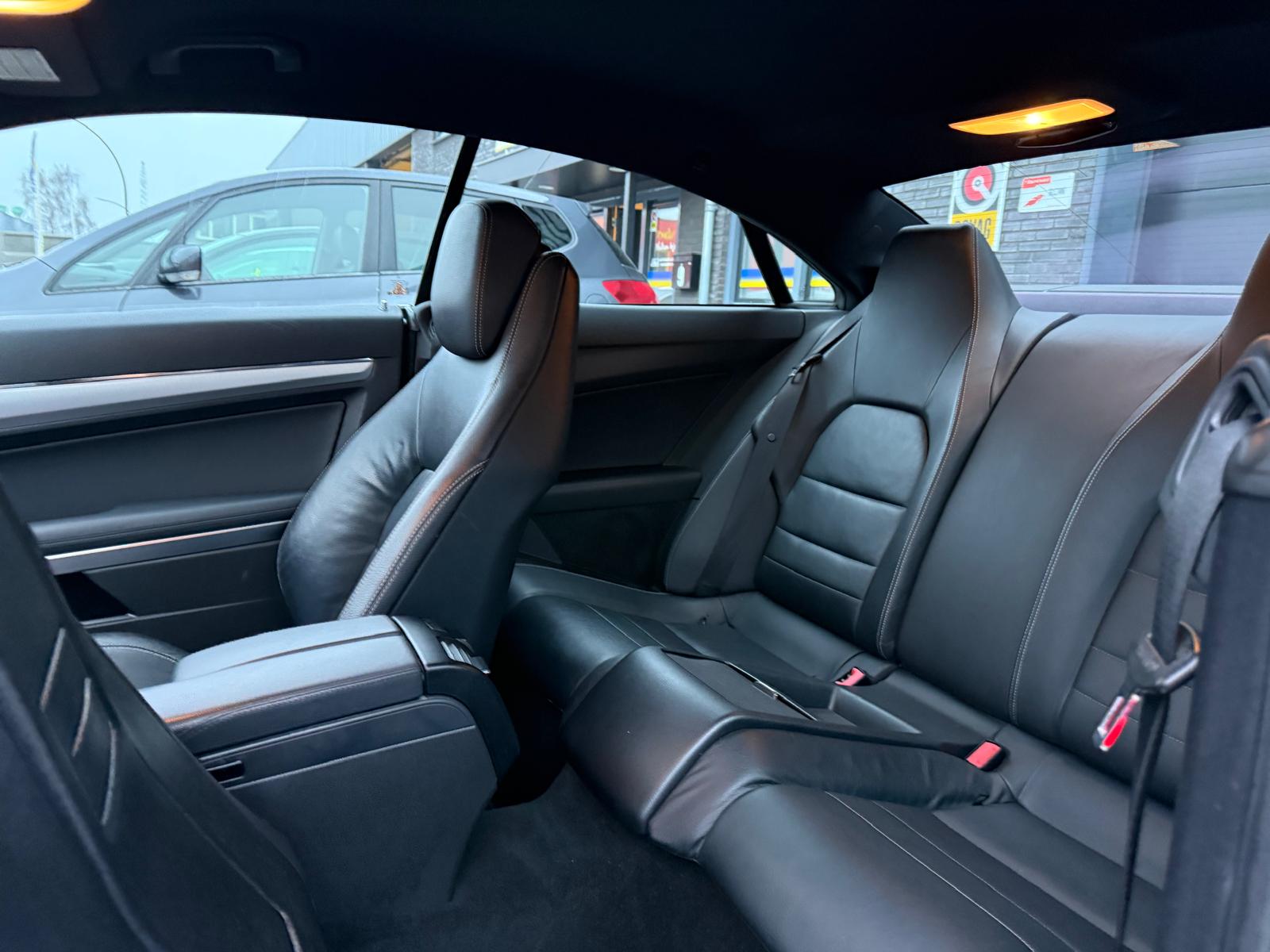 Foto van Mercedes-Benz E 200 Cgi