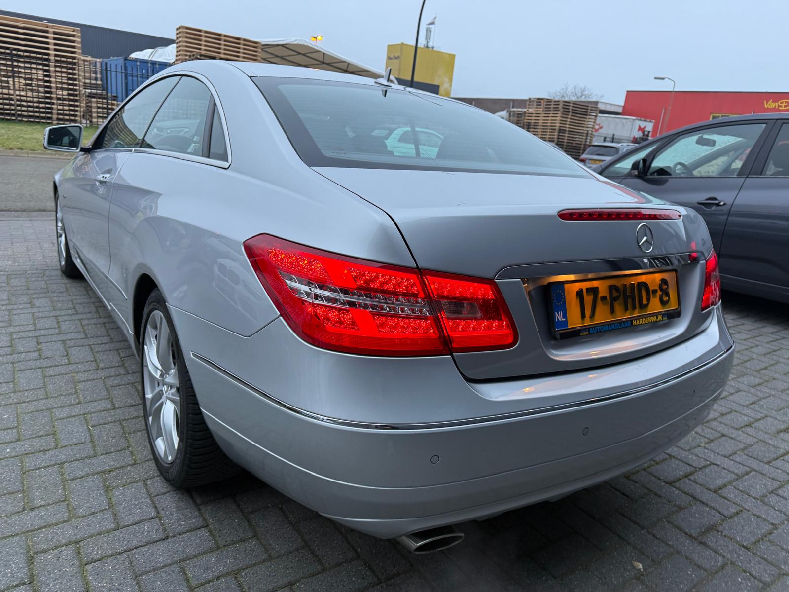 Foto van Mercedes-Benz E 200 Cgi