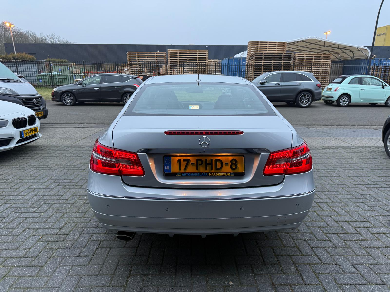 Foto van Mercedes-Benz E 200 Cgi
