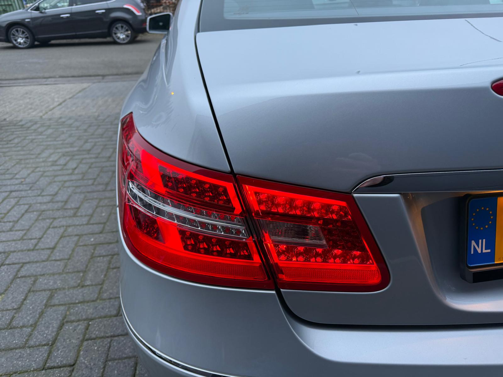 Foto van Mercedes-Benz E 200 Cgi