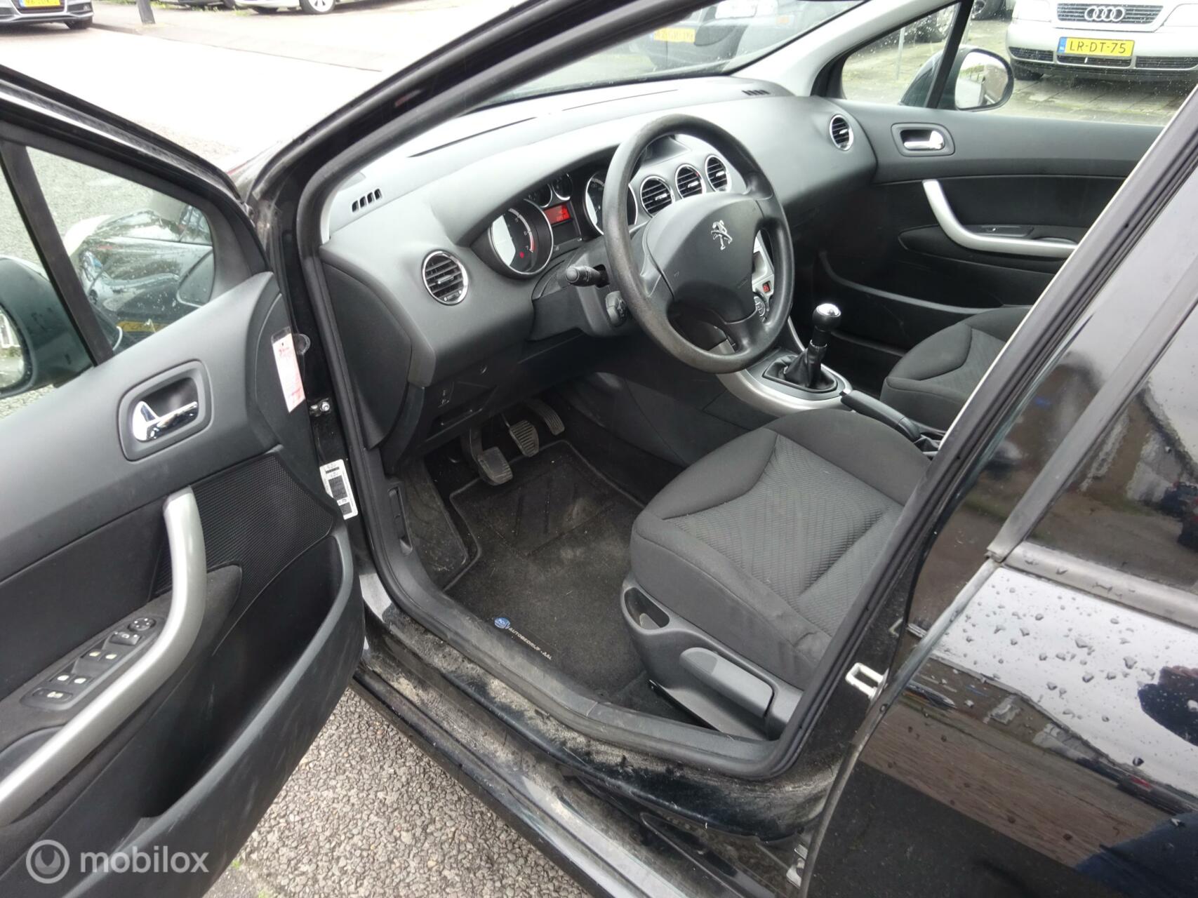 Foto van Peugeot 308 SW