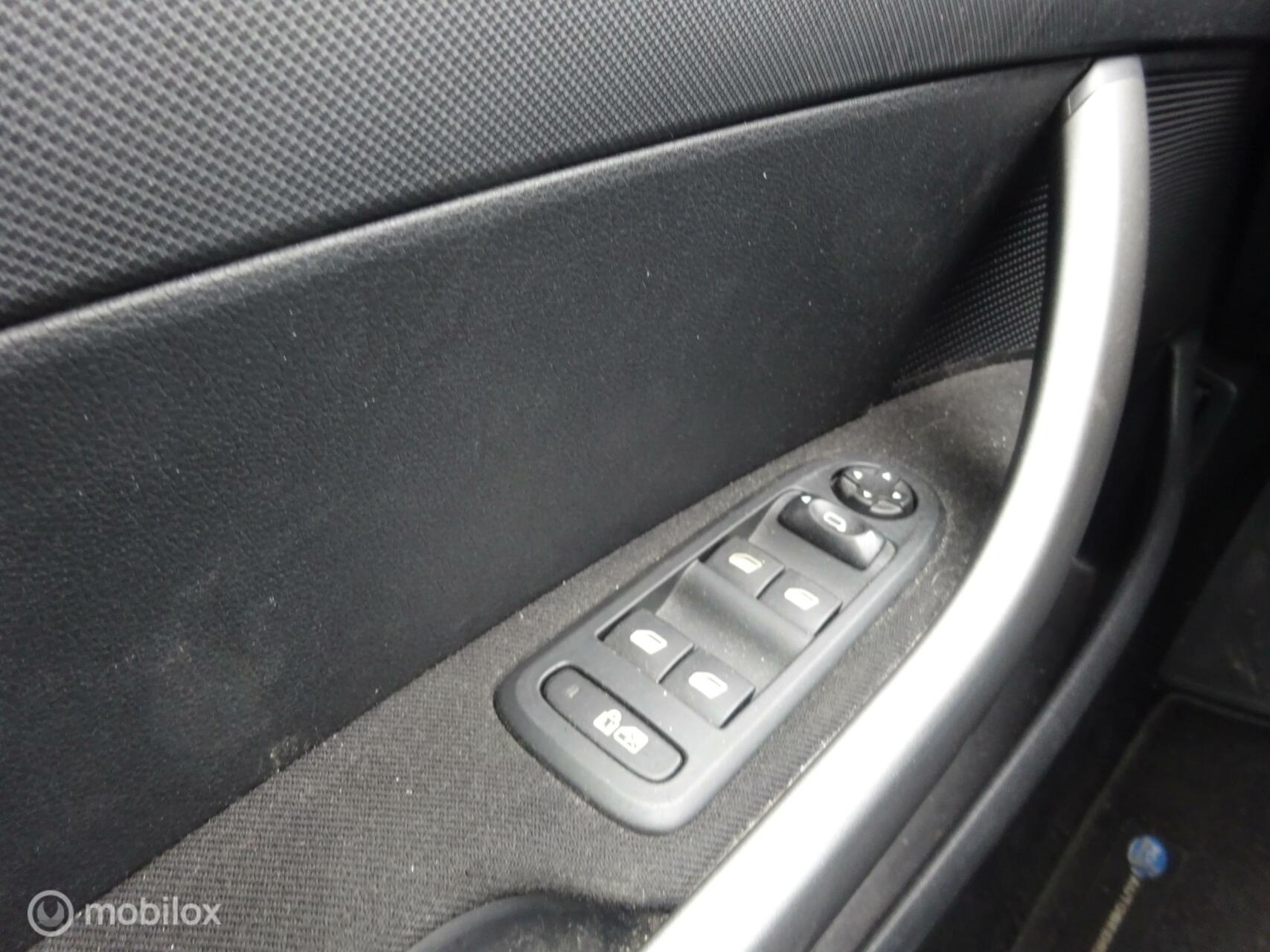 Foto van Peugeot 308 SW
