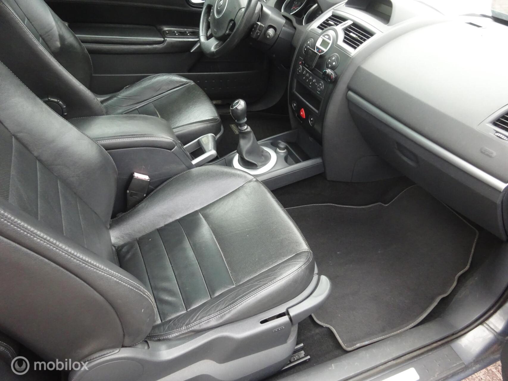 Foto van Renault Mégane Coupé-cabriolet