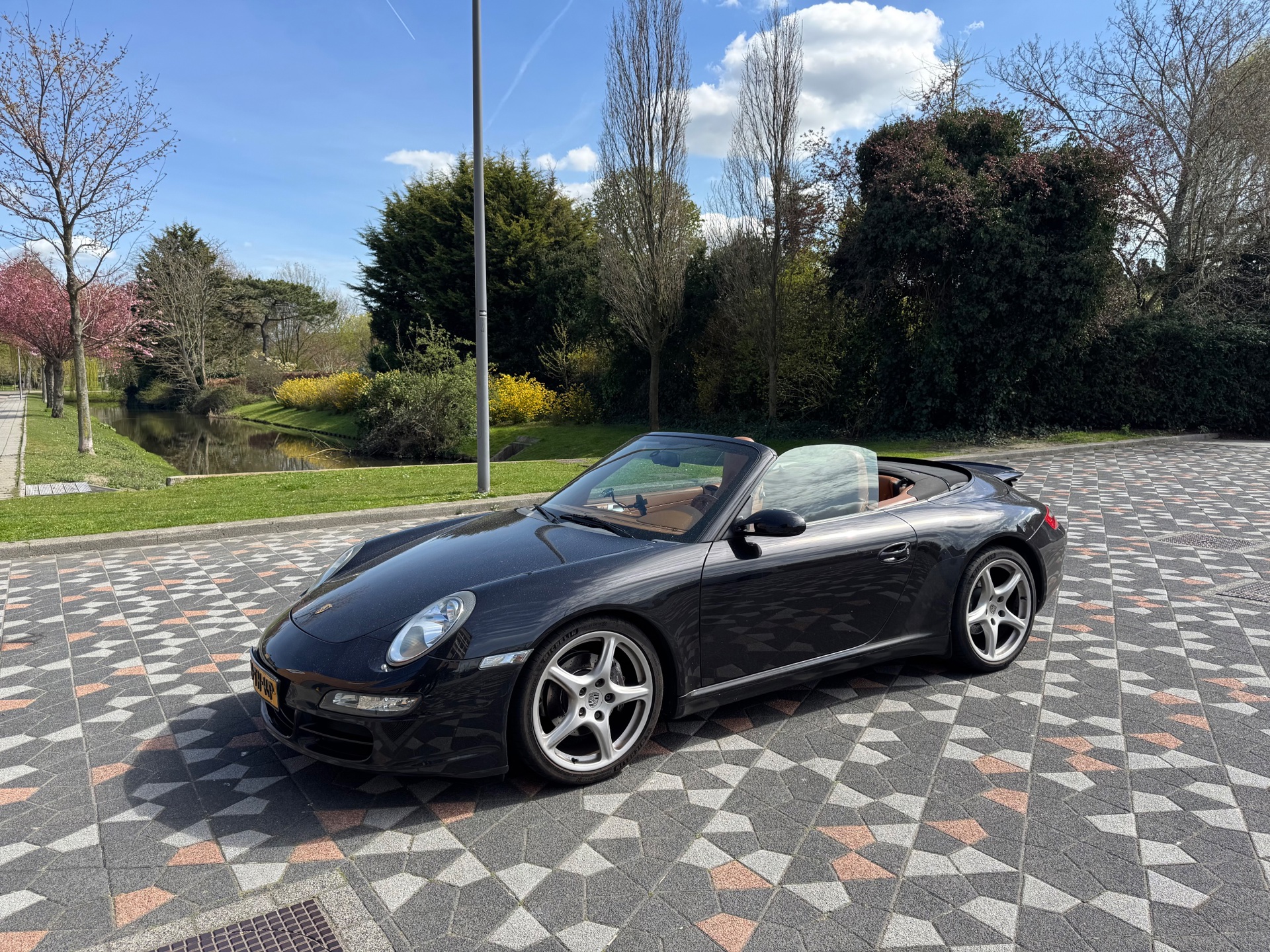 Foto van Porsche 911 Carrera