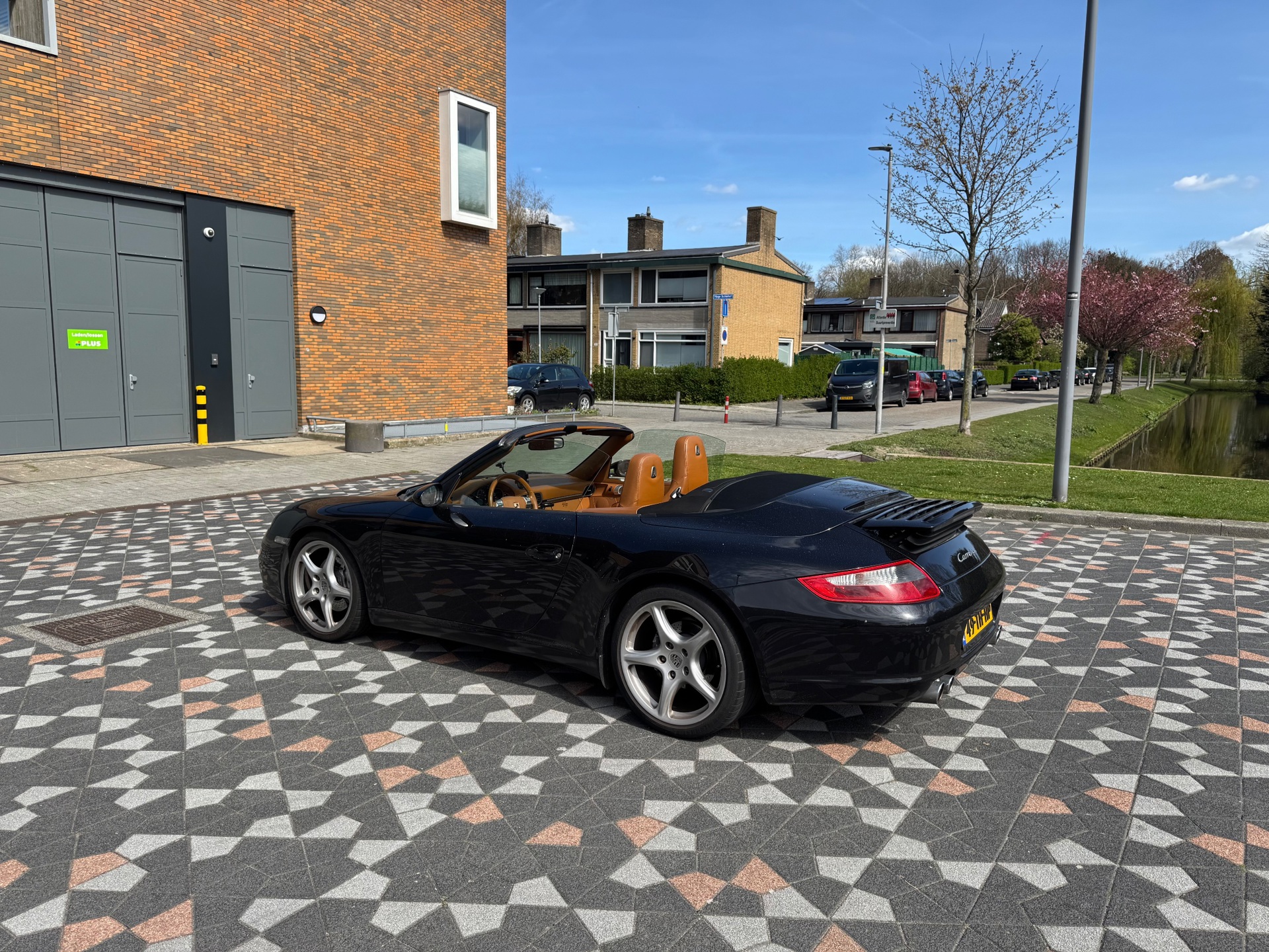 Foto van Porsche 911 Carrera