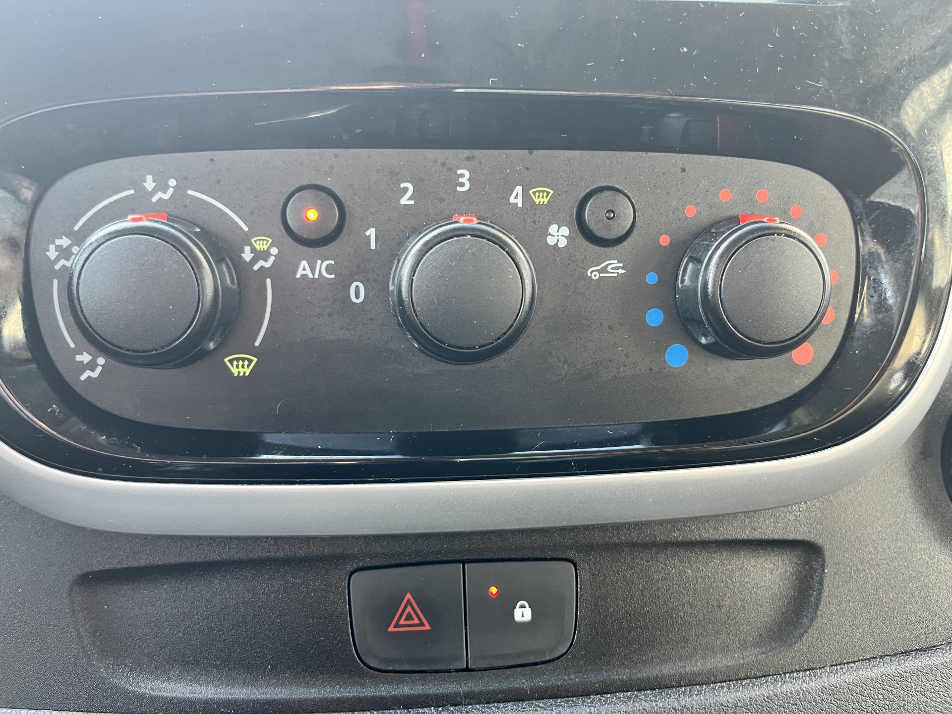Foto van Renault Trafic Passenger