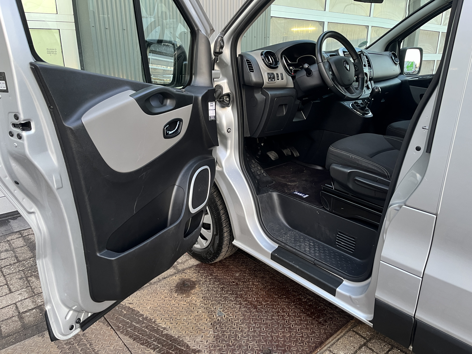 Foto van Renault Trafic Passenger