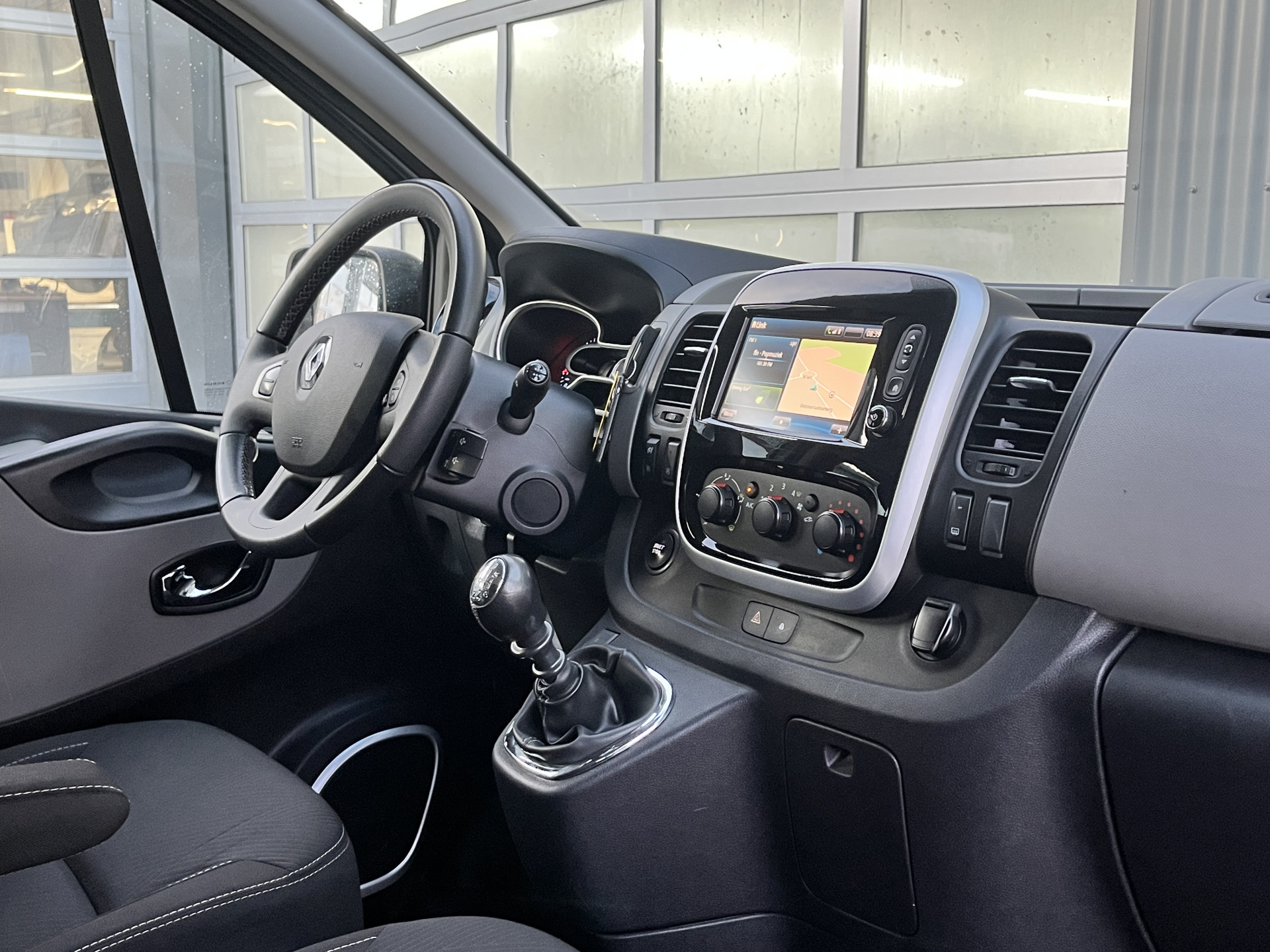 Foto van Renault Trafic Passenger