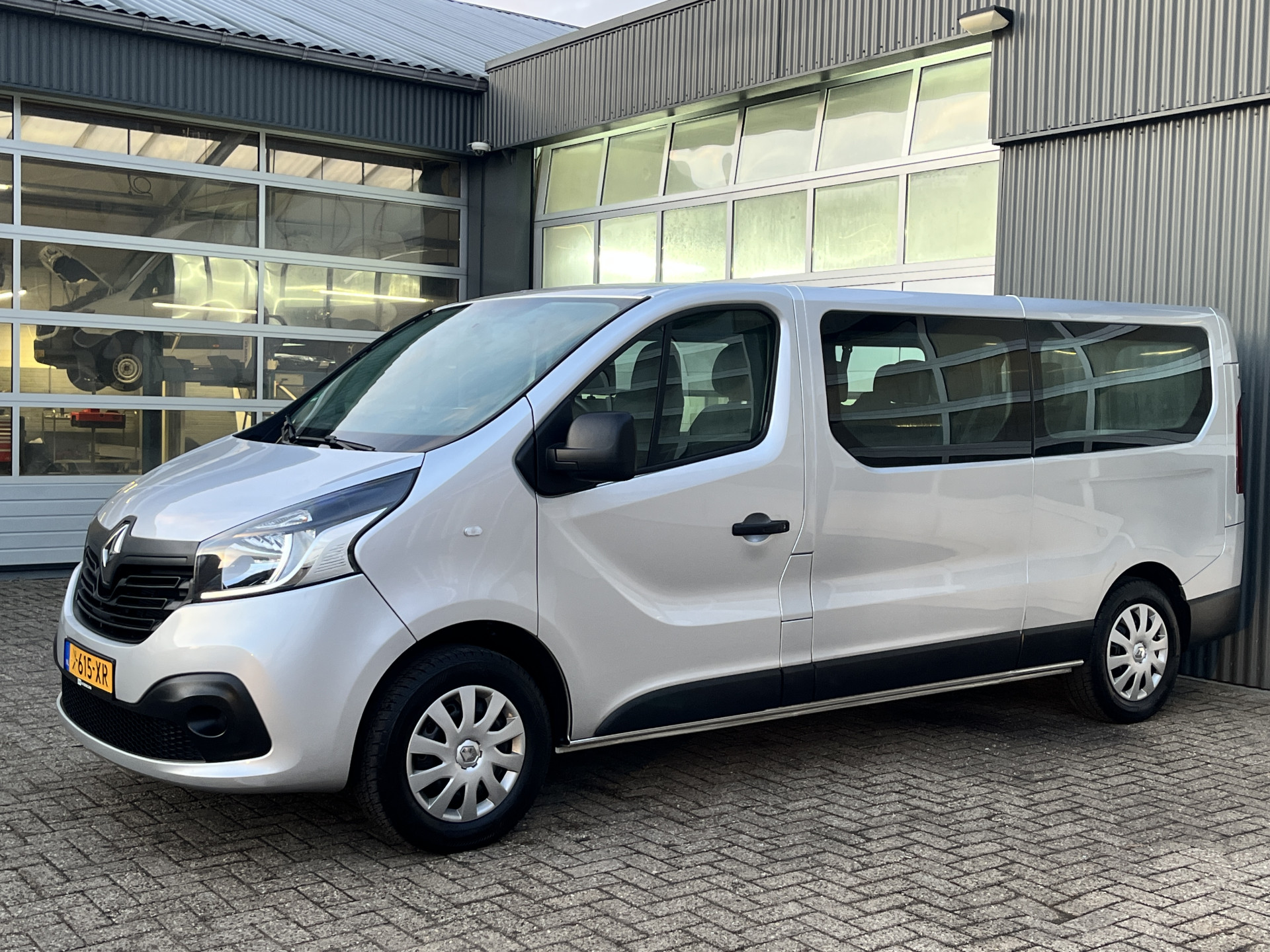 Foto van Renault Trafic Passenger