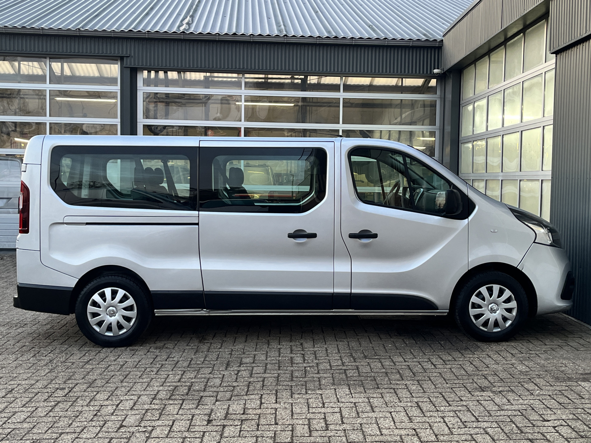 Foto van Renault Trafic Passenger