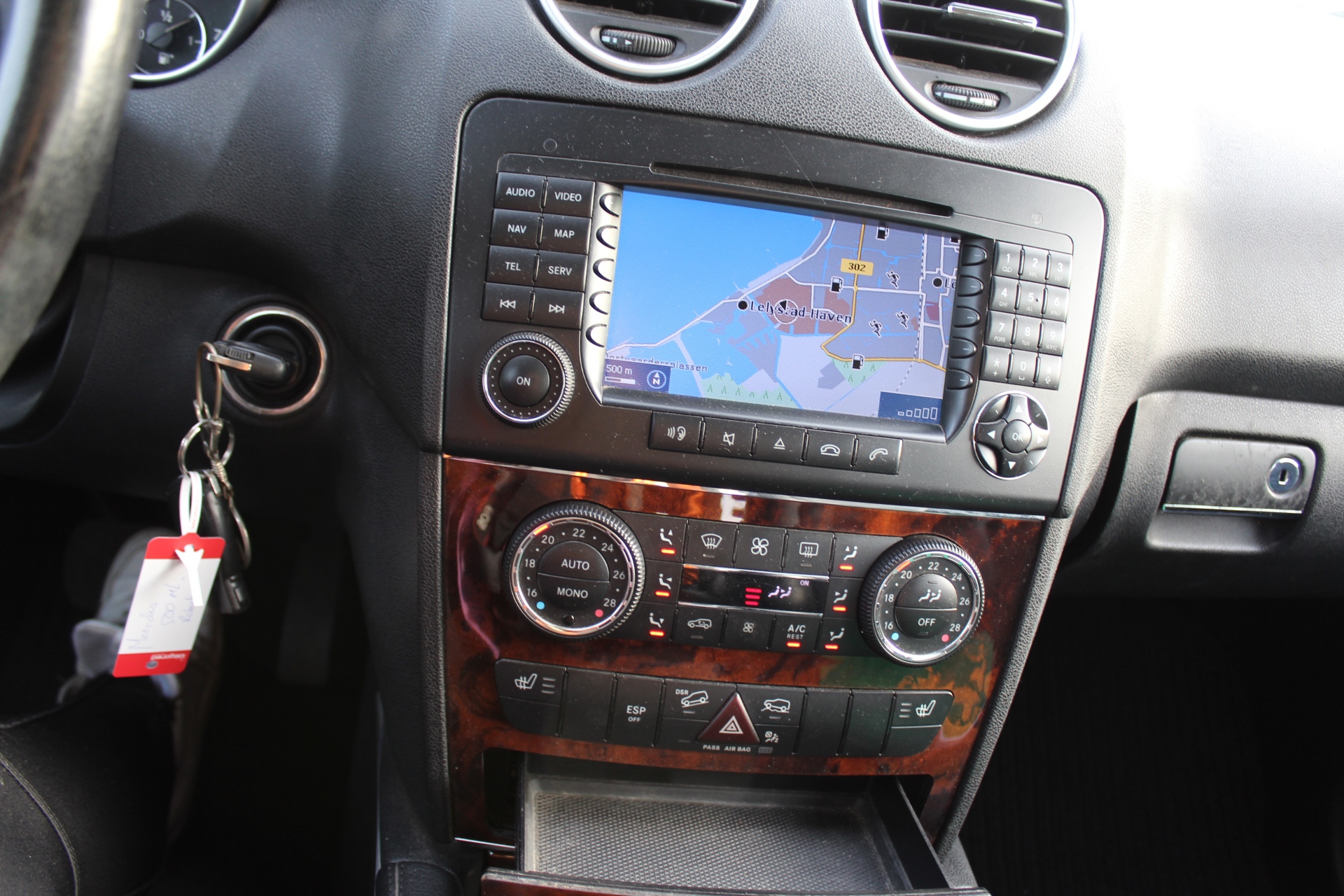 Foto van Mercedes-Benz ML 500