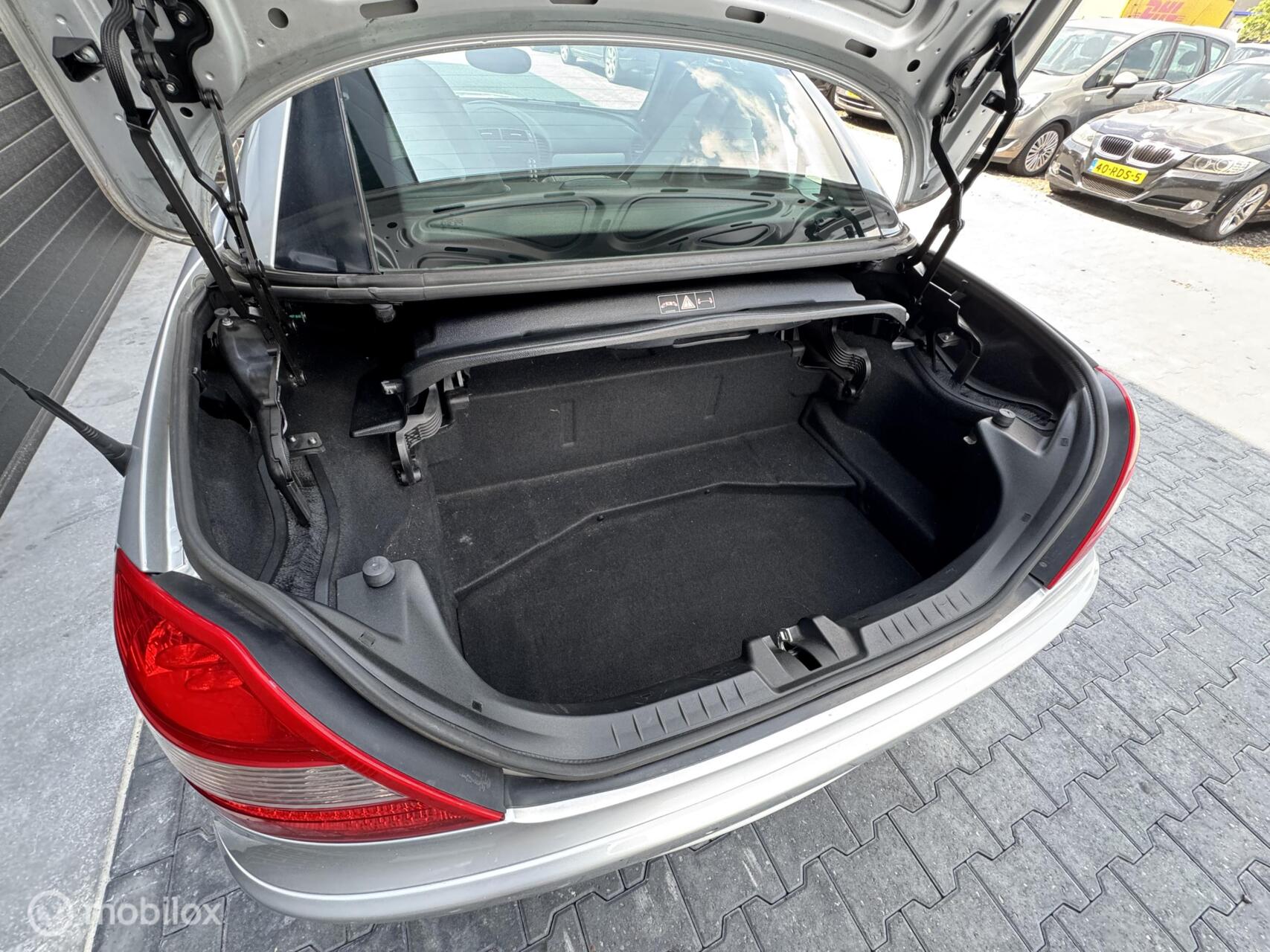 Foto van Mercedes-Benz SLK 200 Kompressor
