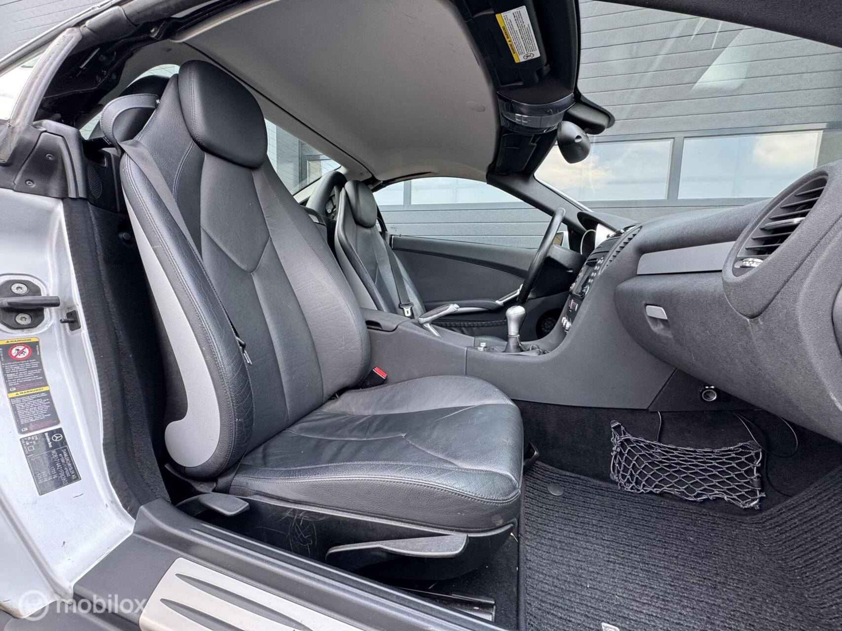 Foto van Mercedes-Benz SLK 200 Kompressor