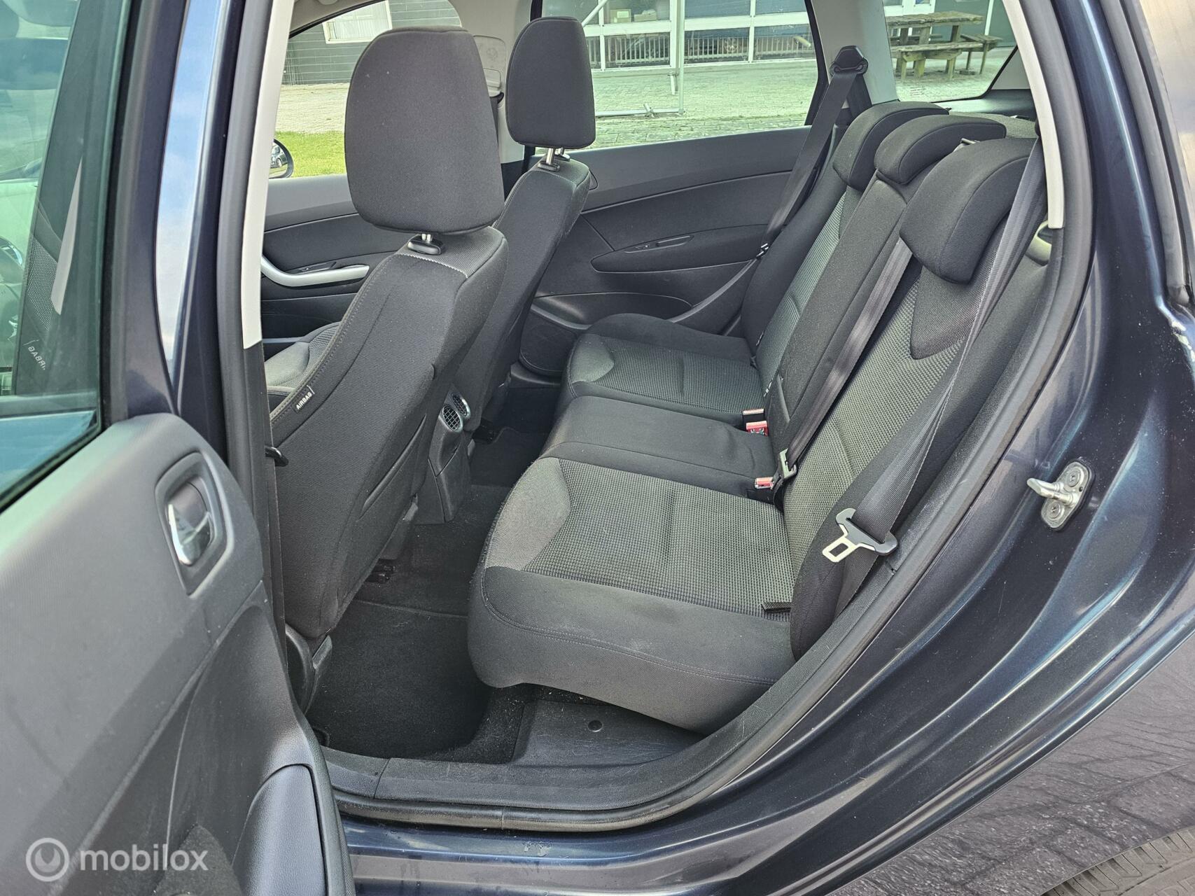 Foto van Peugeot 308 SW