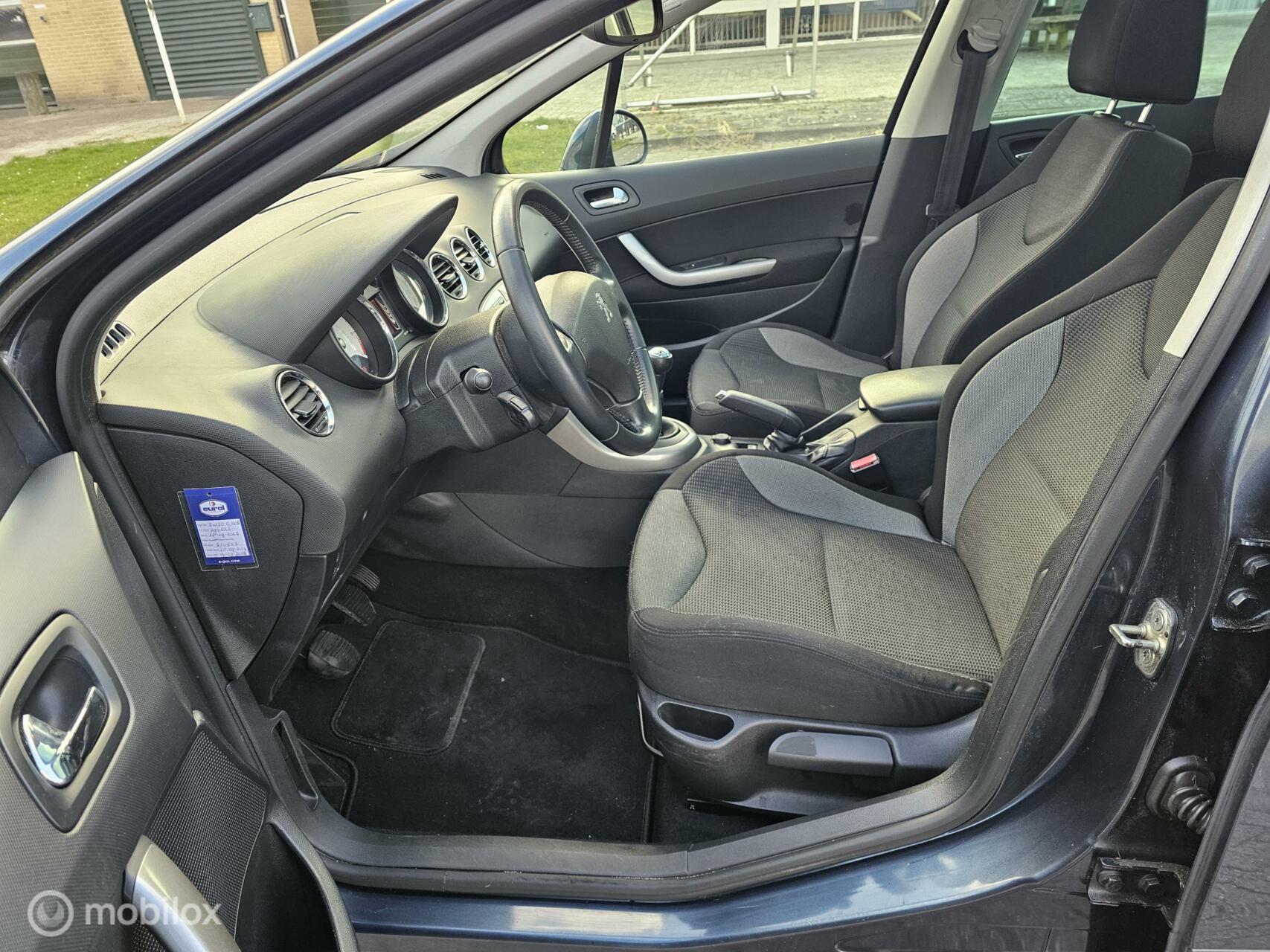 Foto van Peugeot 308 SW