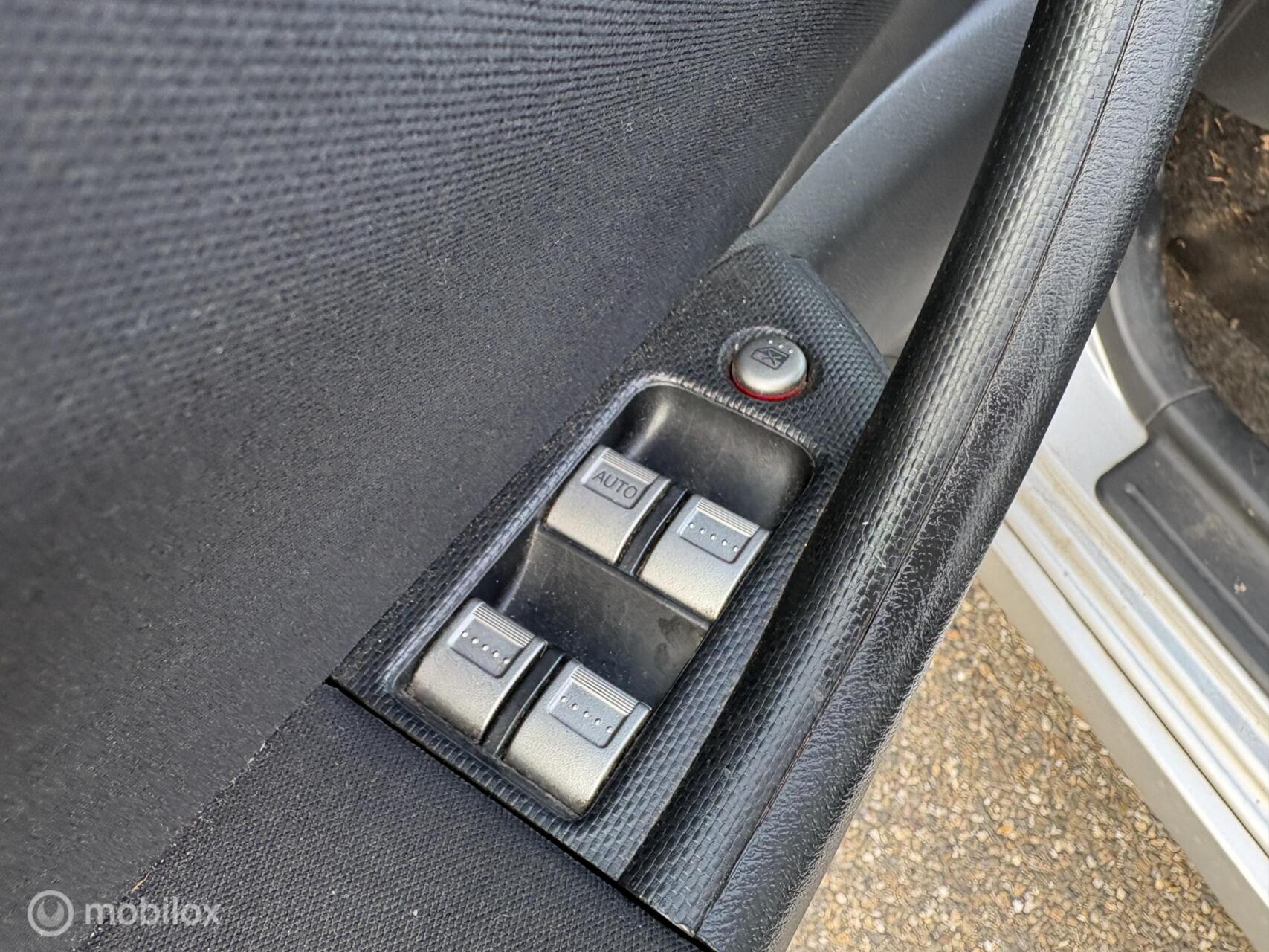 Foto van Honda Civic 5 DR