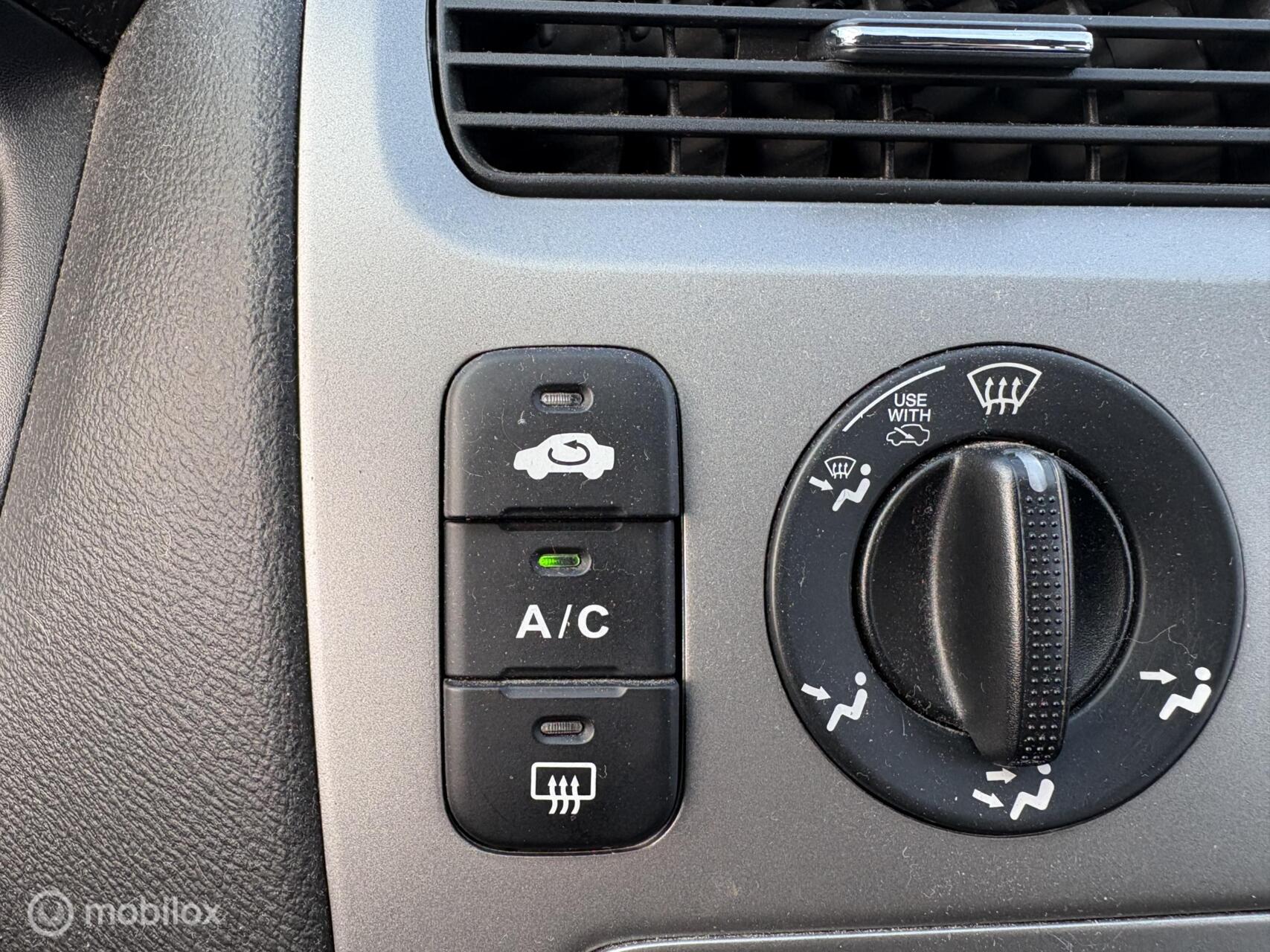 Foto van Honda Civic 5 DR
