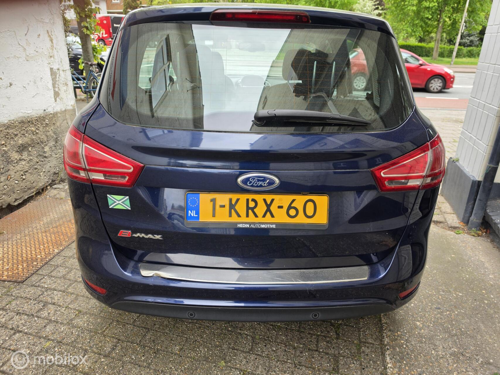 Foto van Ford B-max