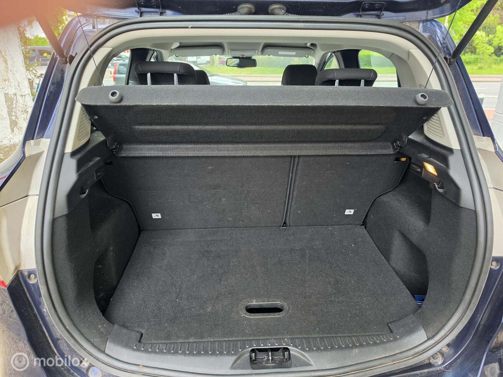 Foto van Ford B-max