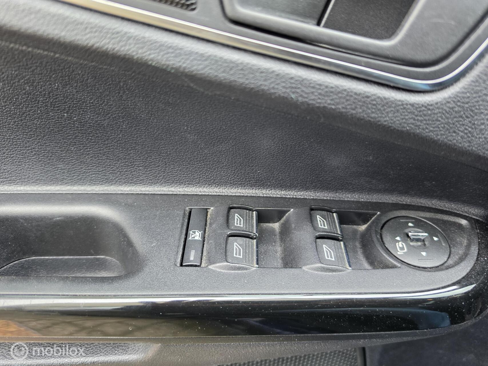 Foto van Ford B-max