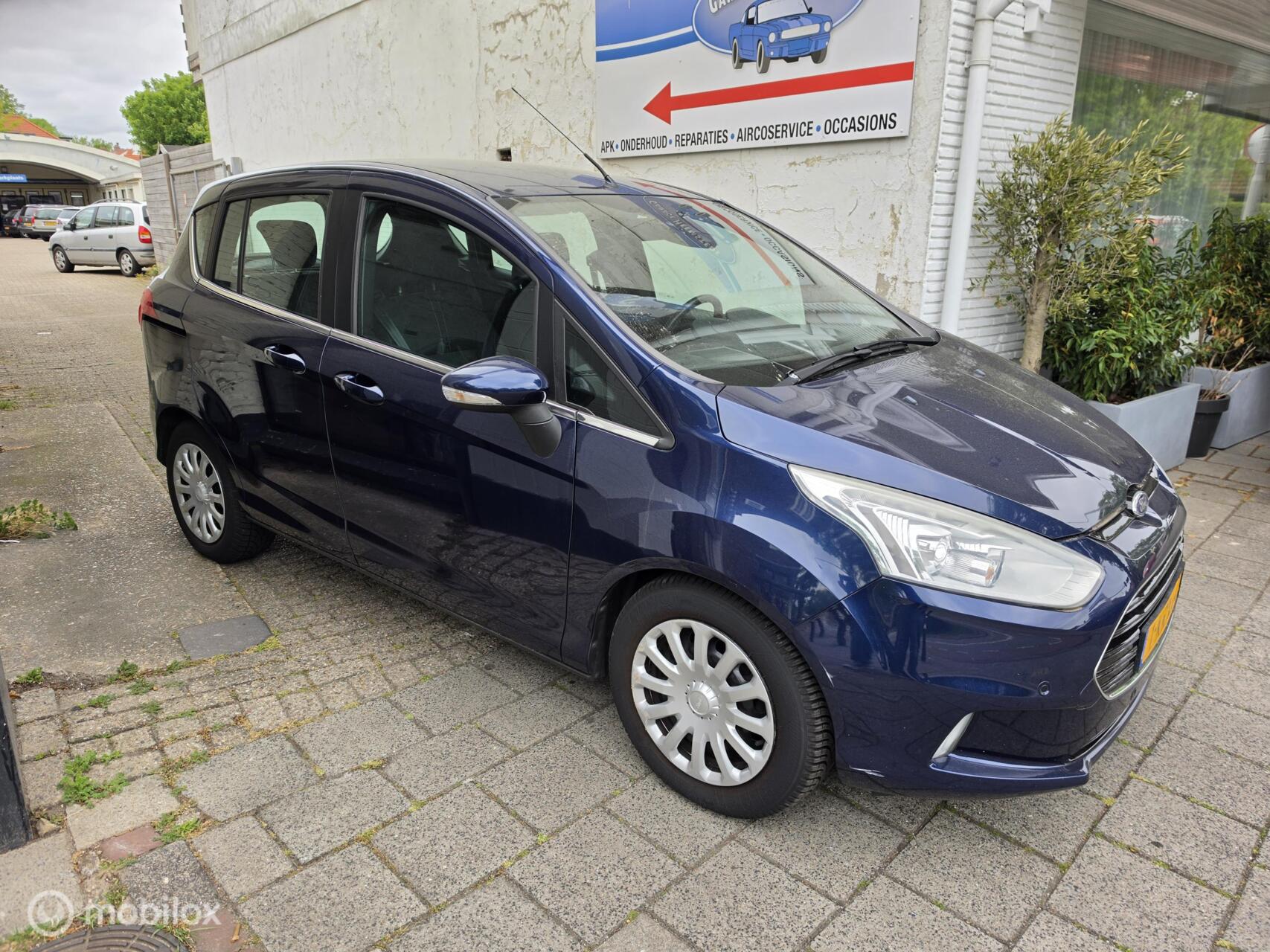 Foto van Ford B-max