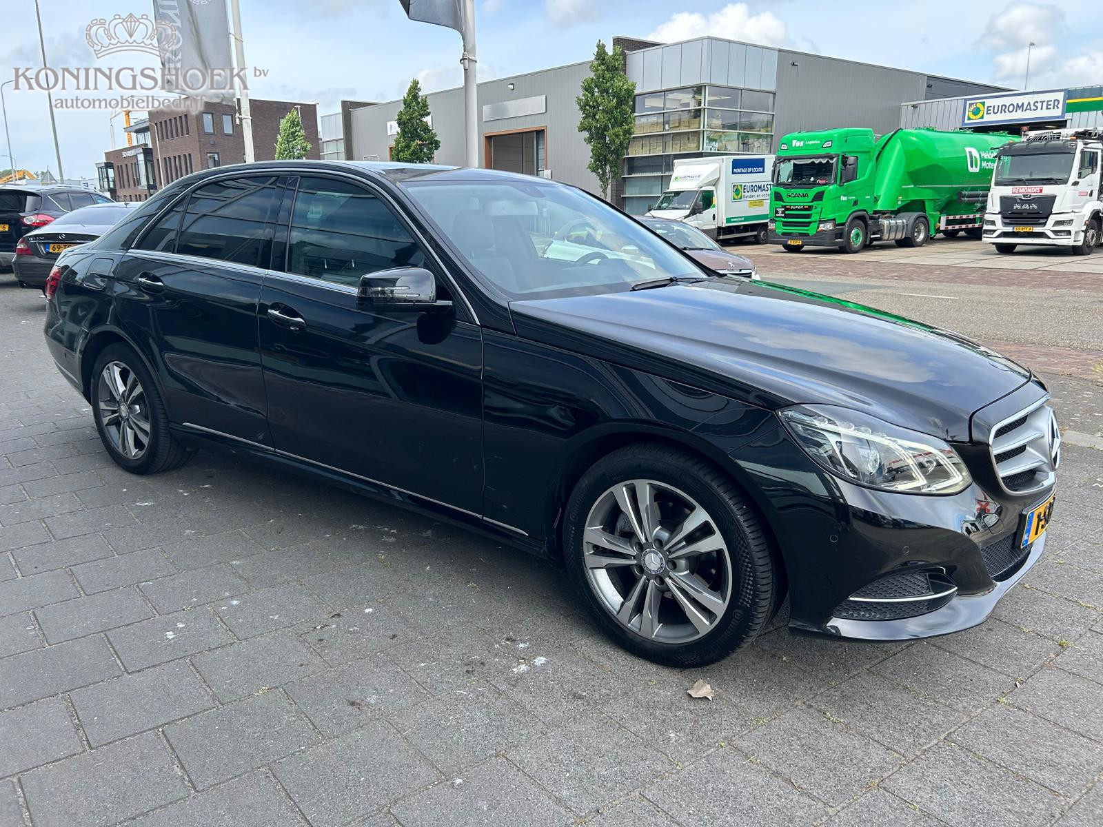 Foto van Mercedes-Benz E 200
