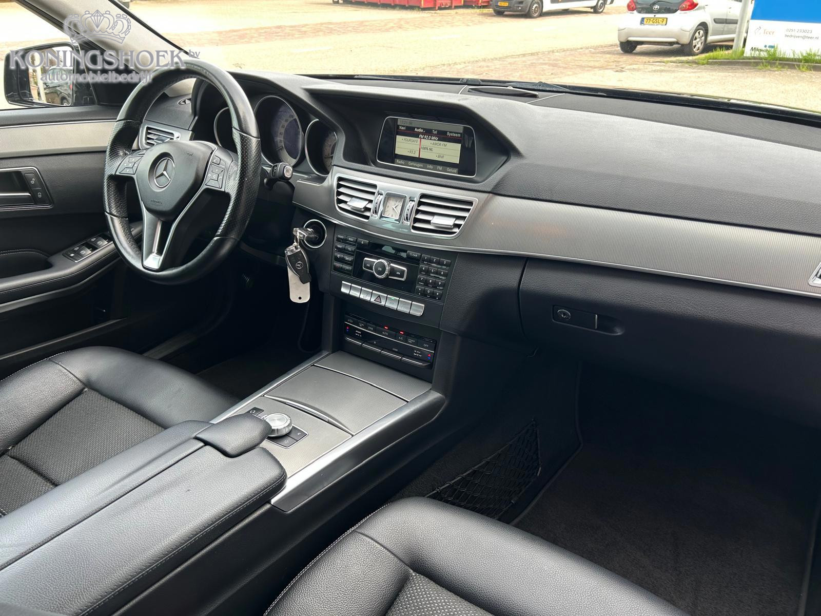 Foto van Mercedes-Benz E 200