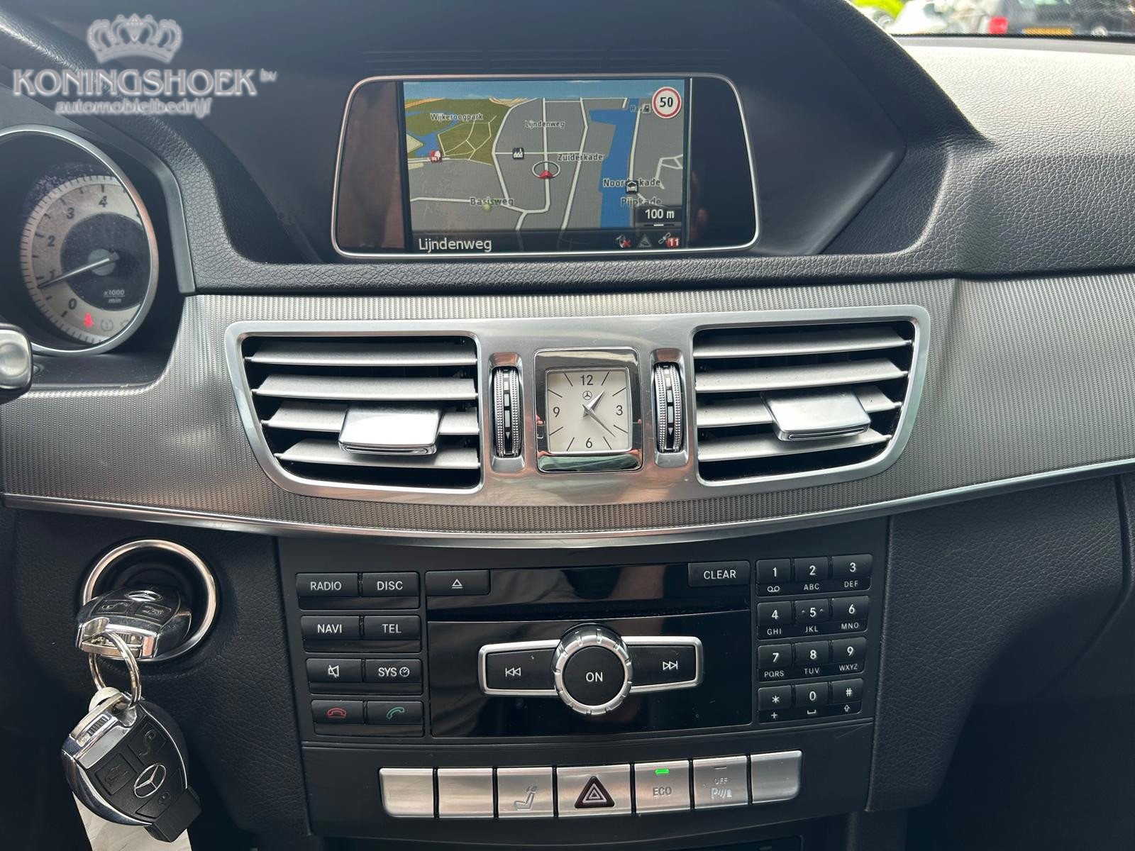 Foto van Mercedes-Benz E 200