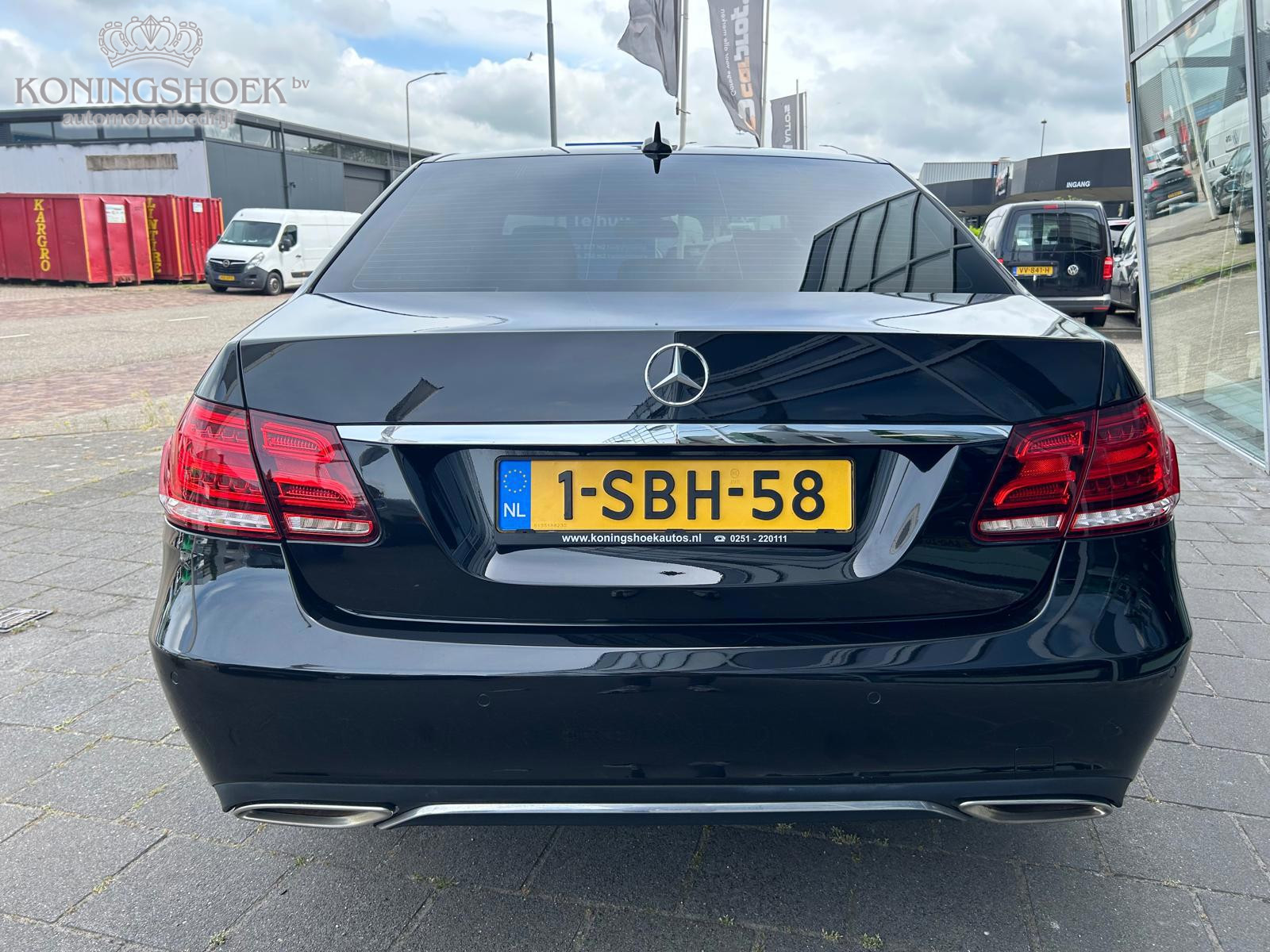 Foto van Mercedes-Benz E 200