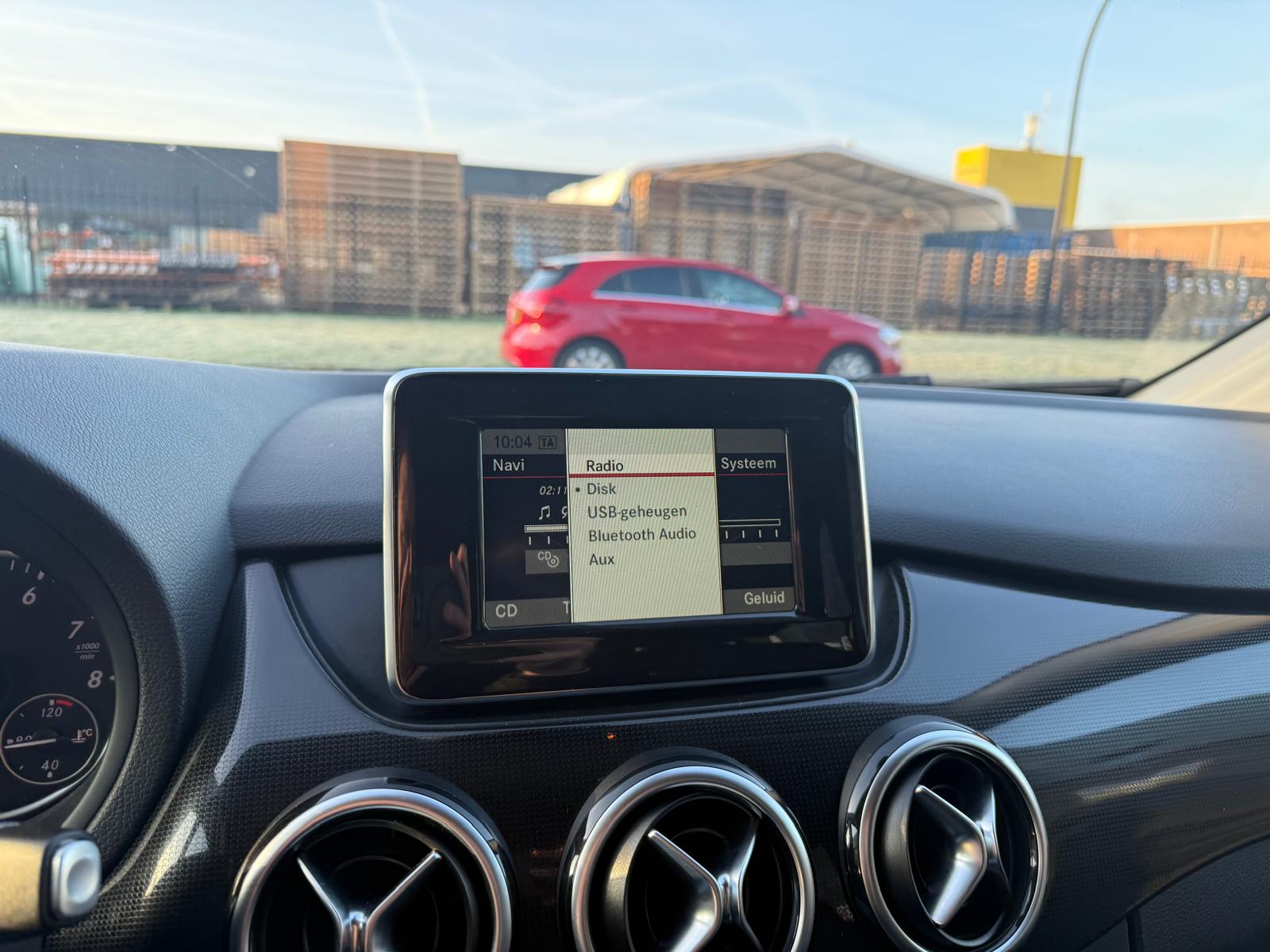 Foto van Mercedes-Benz B 180