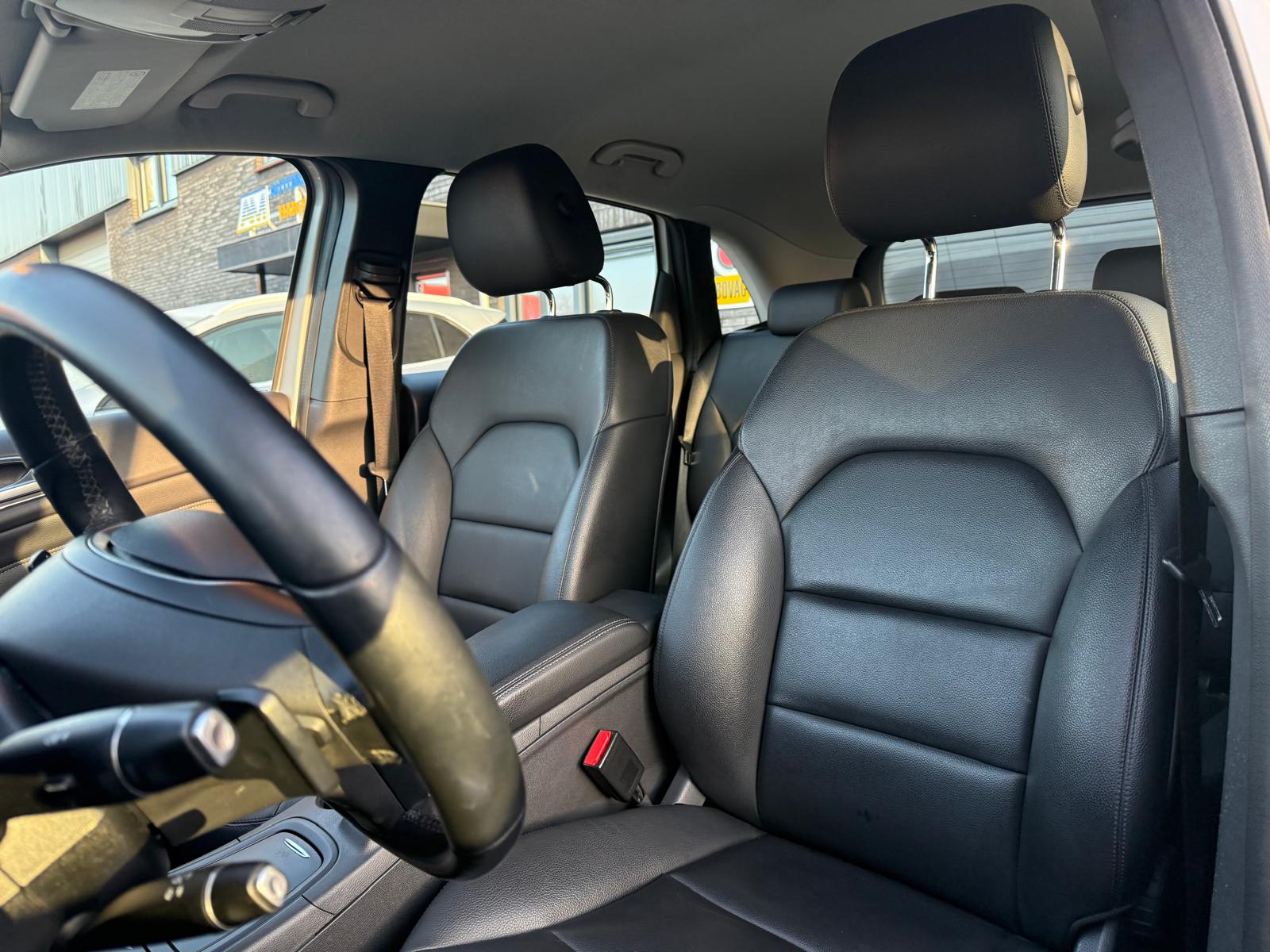 Foto van Mercedes-Benz B 180