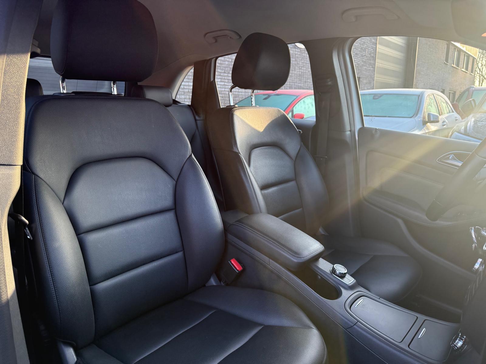 Foto van Mercedes-Benz B 180