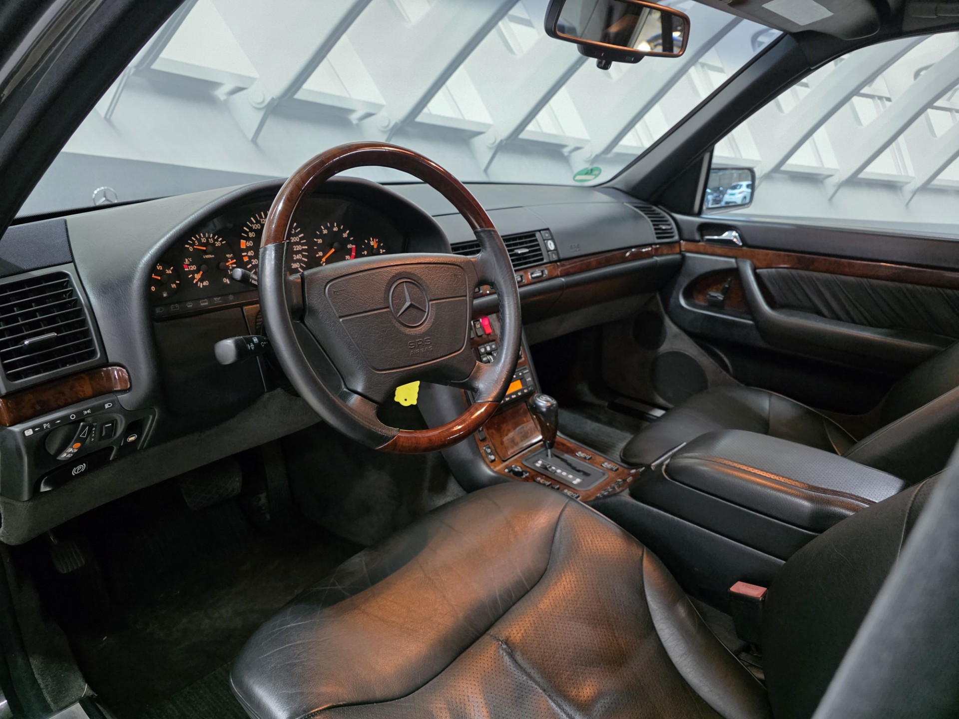 Foto van Mercedes-Benz S 500