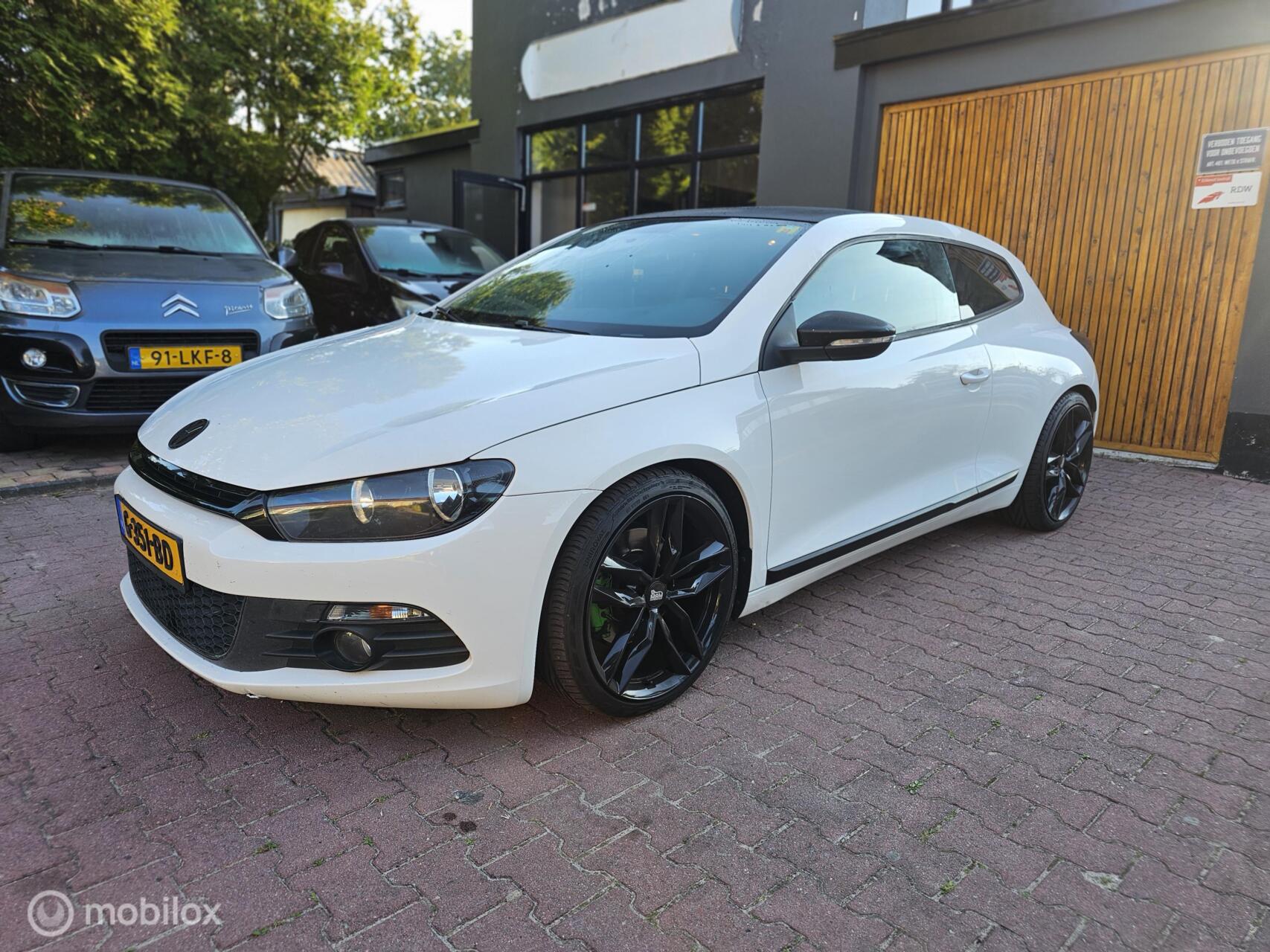 Volkswagen Scirocco 1.4 TSI Highline 2010 - voorkant