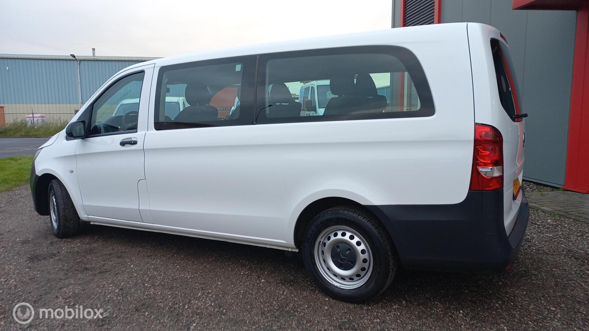 Foto van Mercedes-Benz Vito Tourer