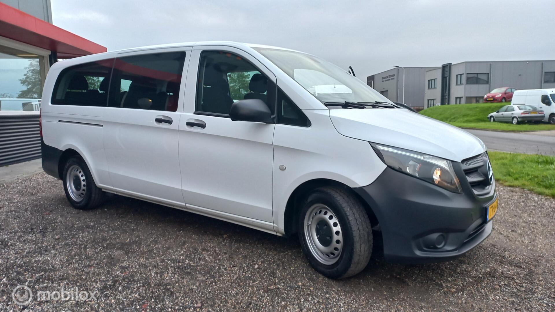 Foto van Mercedes-Benz Vito Tourer