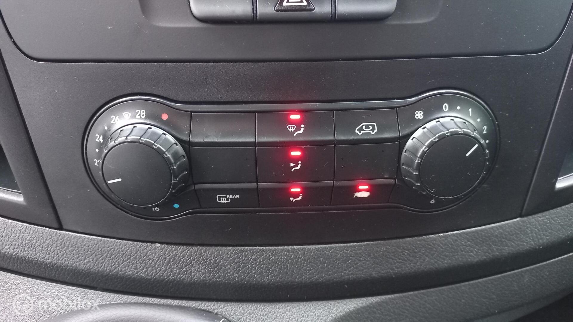 Foto van Mercedes-Benz Vito Tourer
