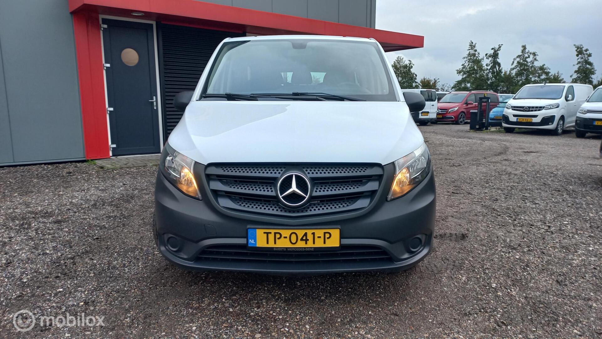Foto van Mercedes-Benz Vito Tourer