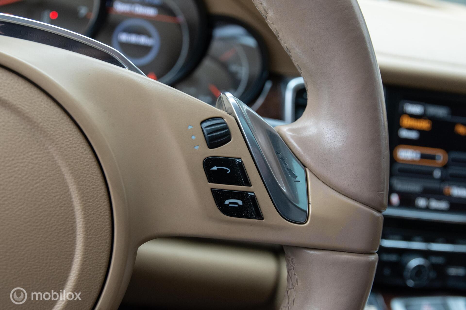 Foto van Porsche Panamera 4