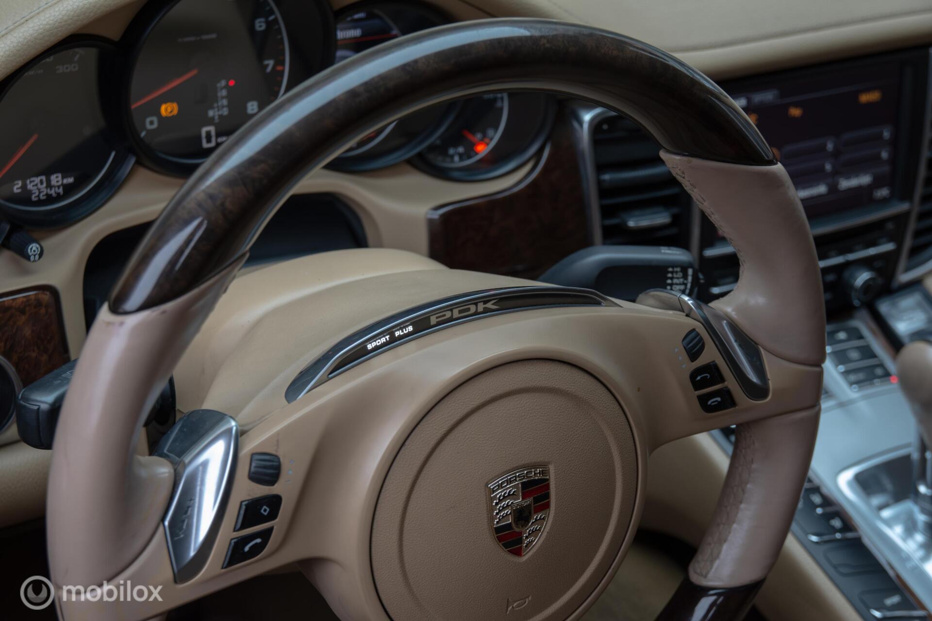 Foto van Porsche Panamera 4