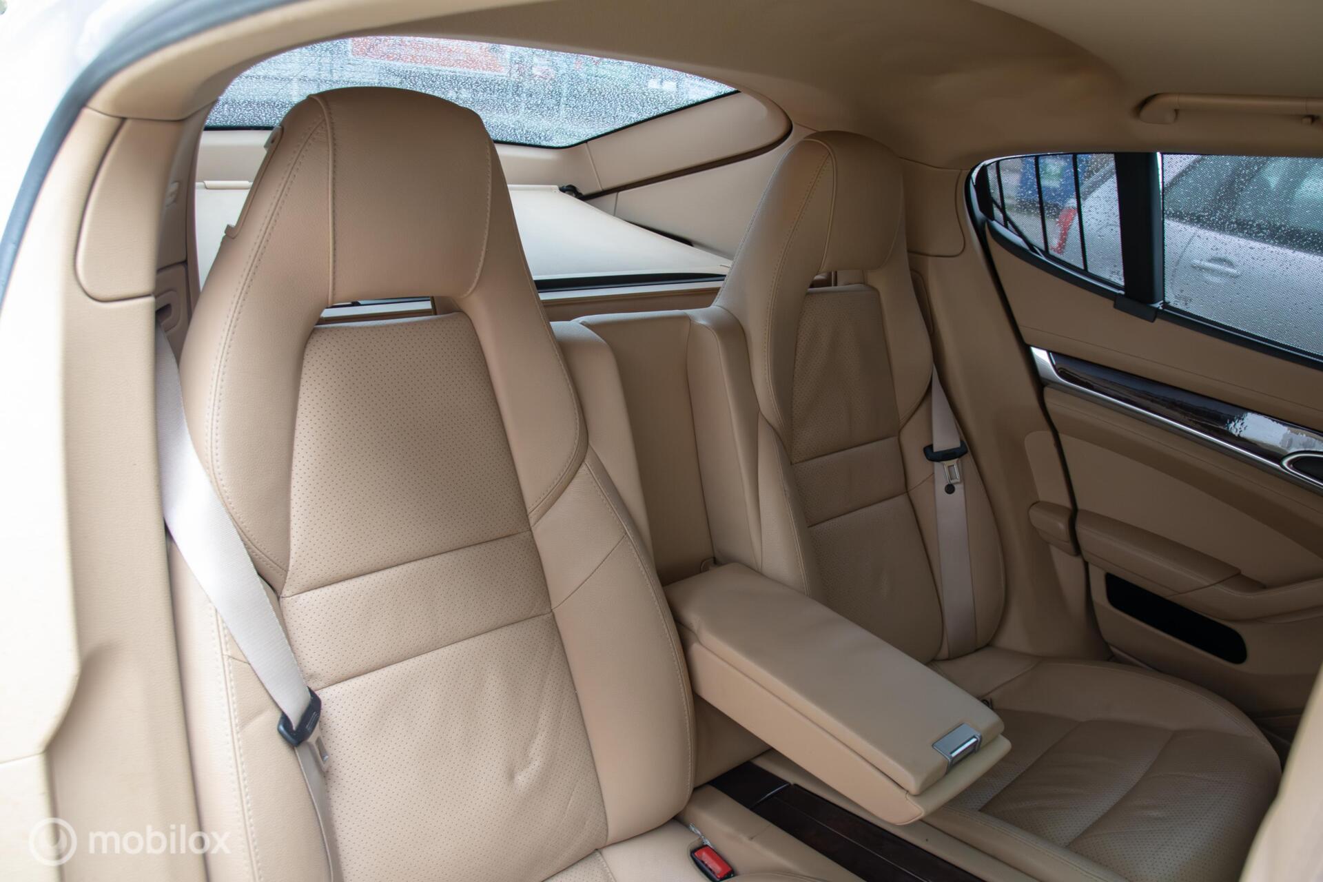 Foto van Porsche Panamera 4
