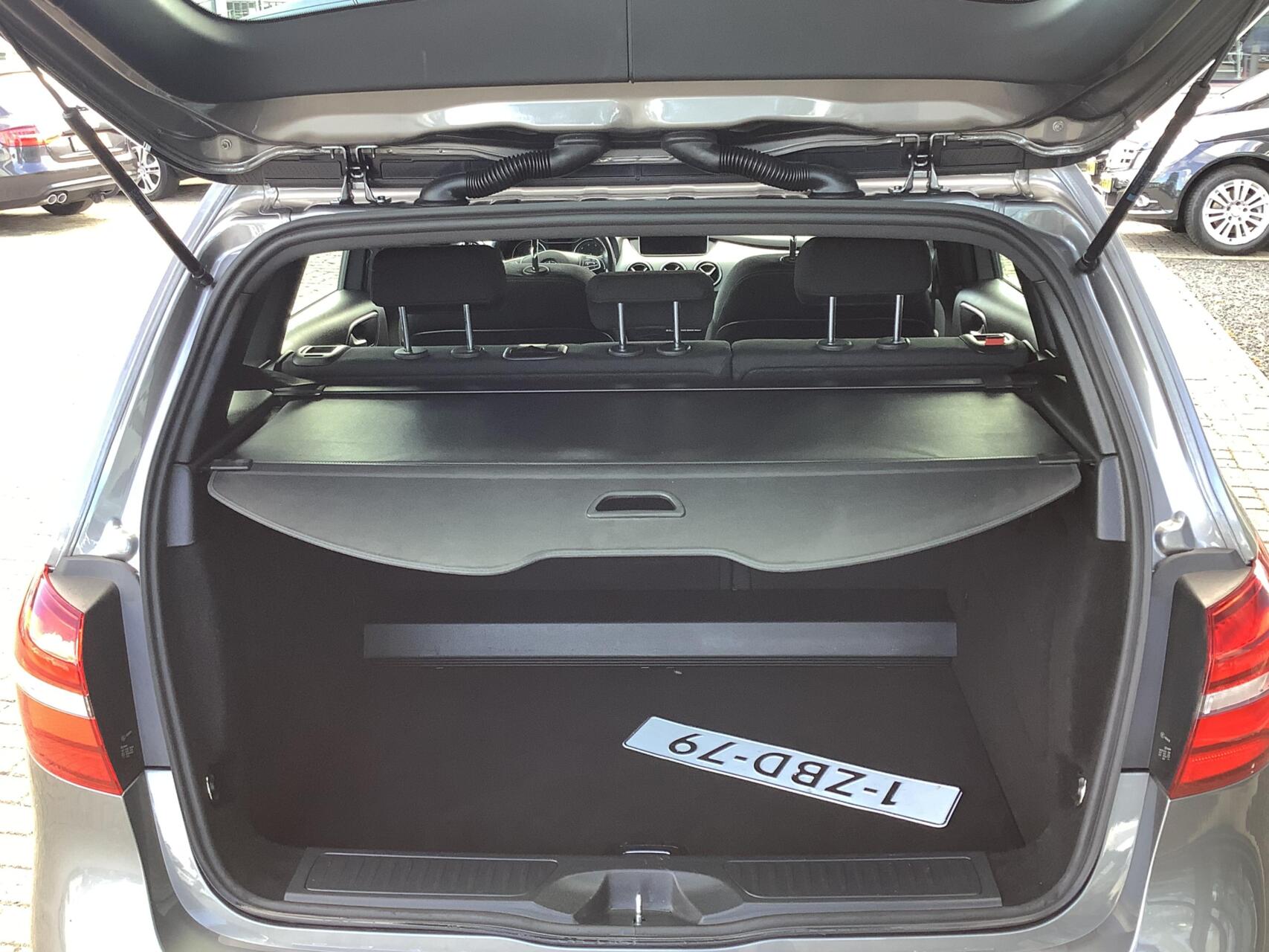 Foto van Mercedes-Benz B 180