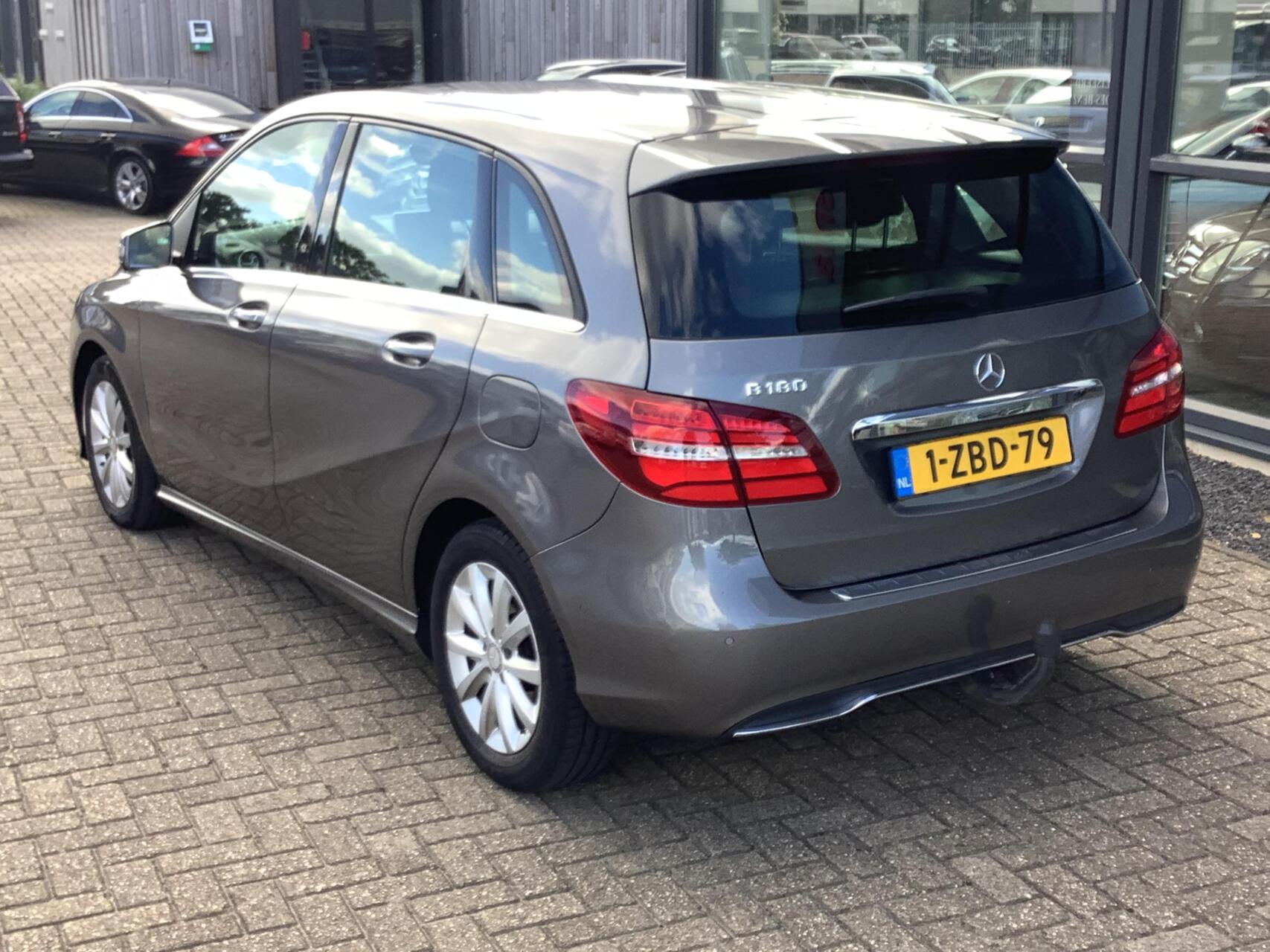 Foto van Mercedes-Benz B 180