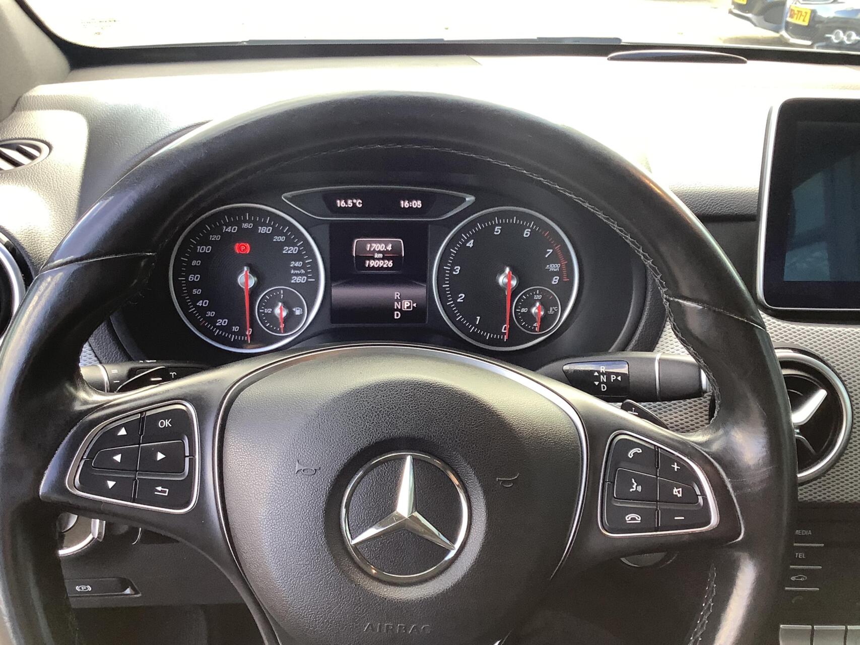 Foto van Mercedes-Benz B 180