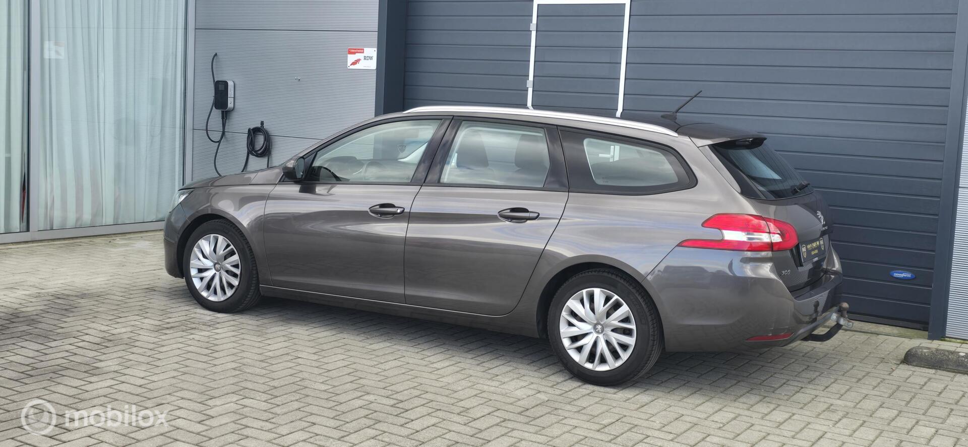 Foto van Peugeot 308 SW