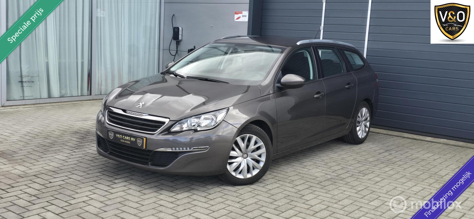 Peugeot 308 SW 1.2 PureTech Active 2015 - voorkant
