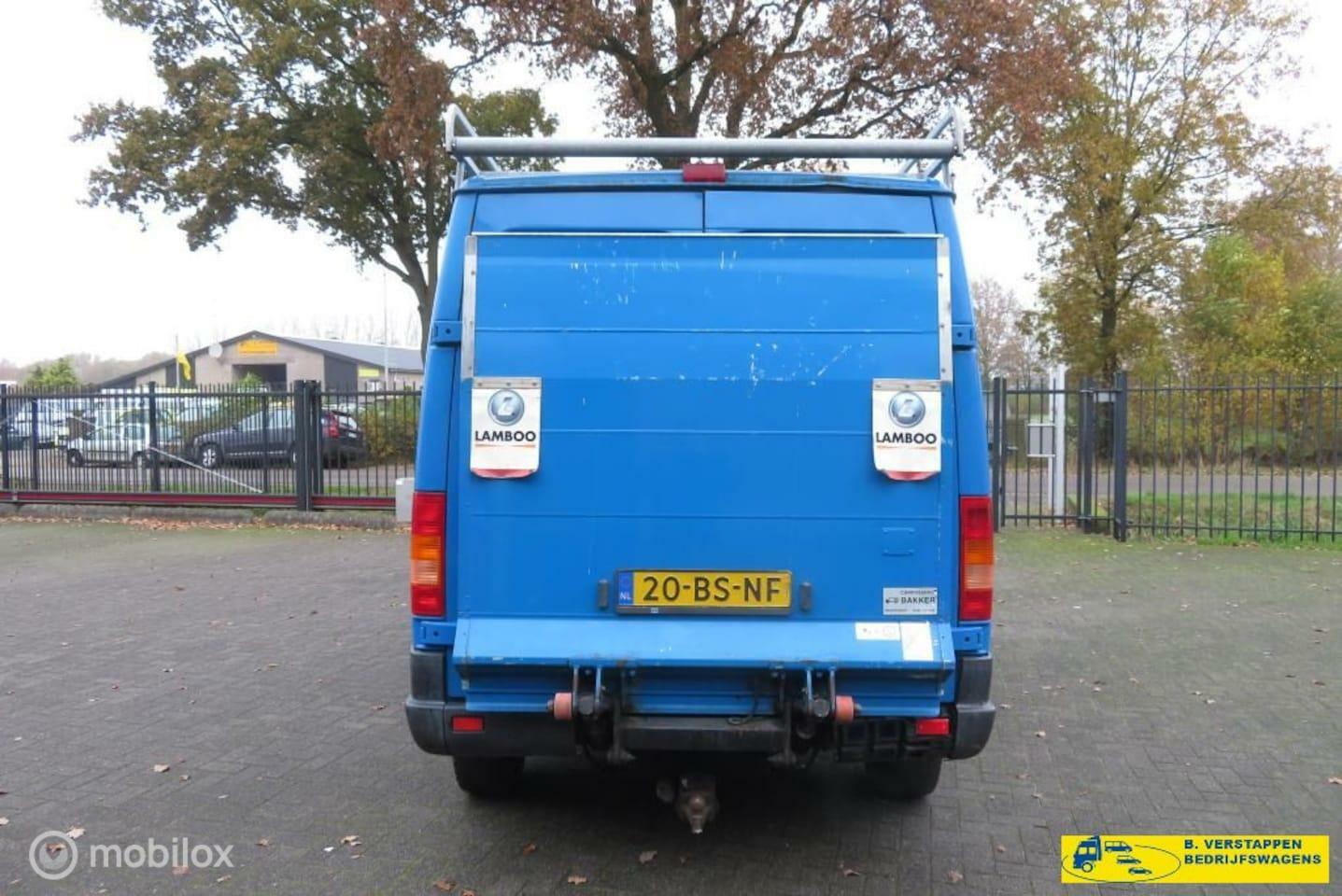 Foto van Volkswagen LT