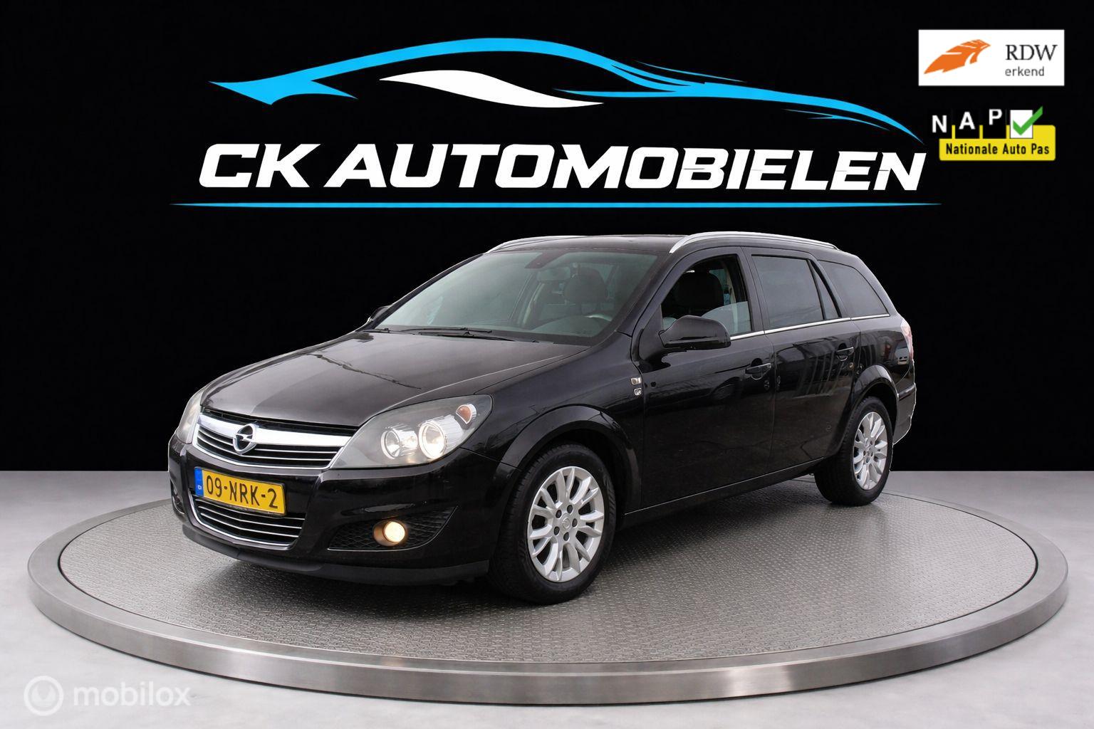 Opel Astra Wagon 1.6 Cosmo 2010 - voorkant