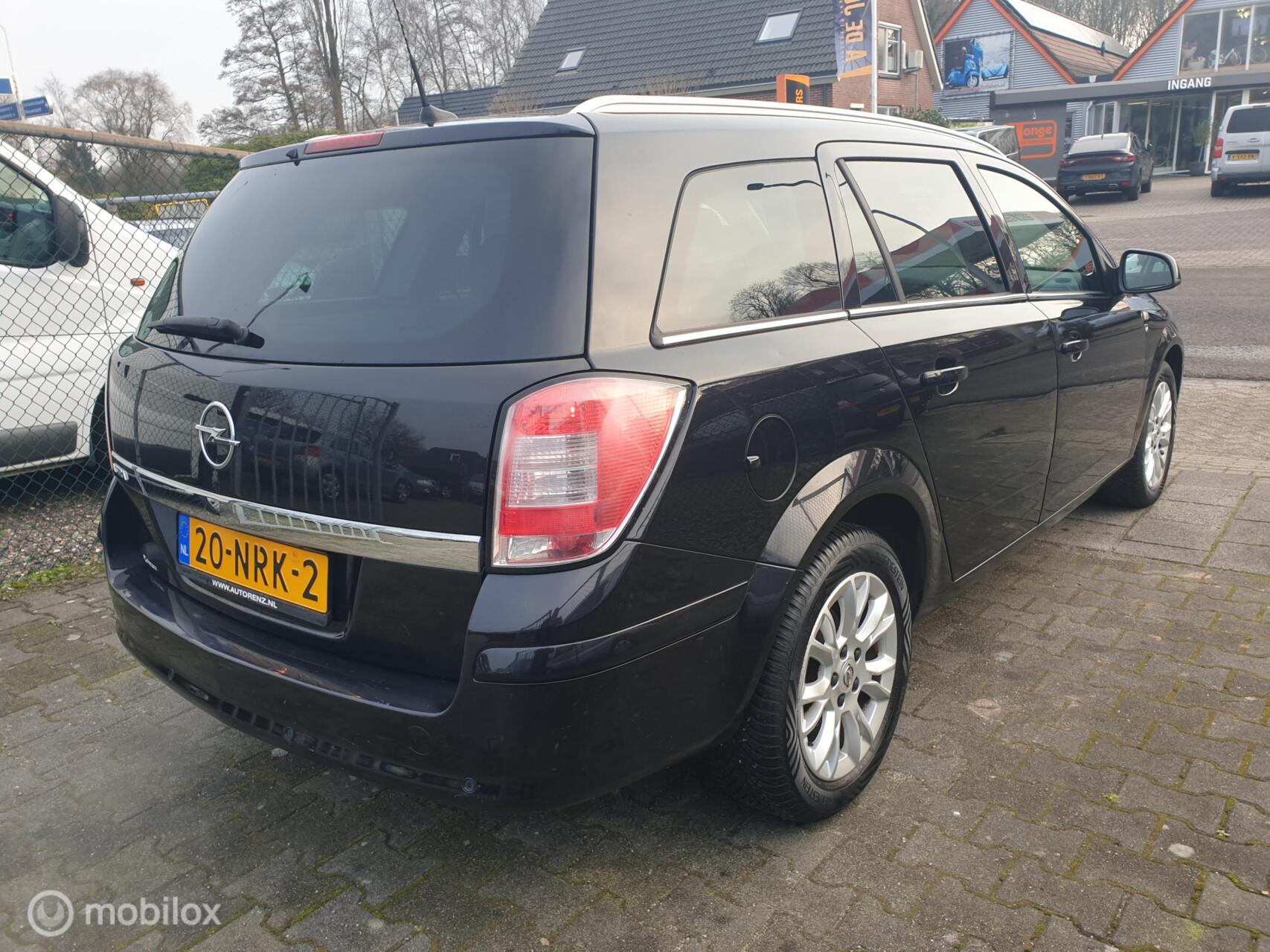 Foto van Opel Astra Wagon